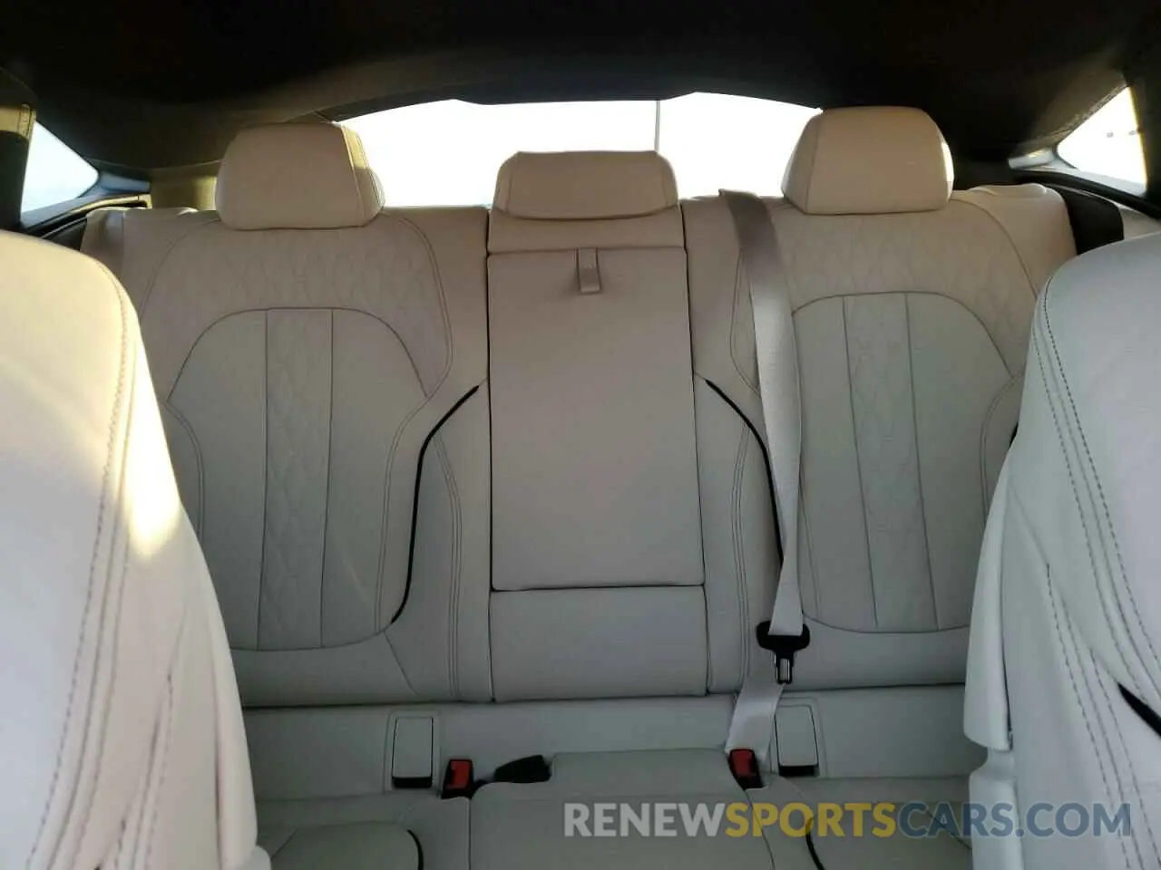 10 fotografías del automóvil dañado 5UXCY6C00N9K08840 BMW X6 2022