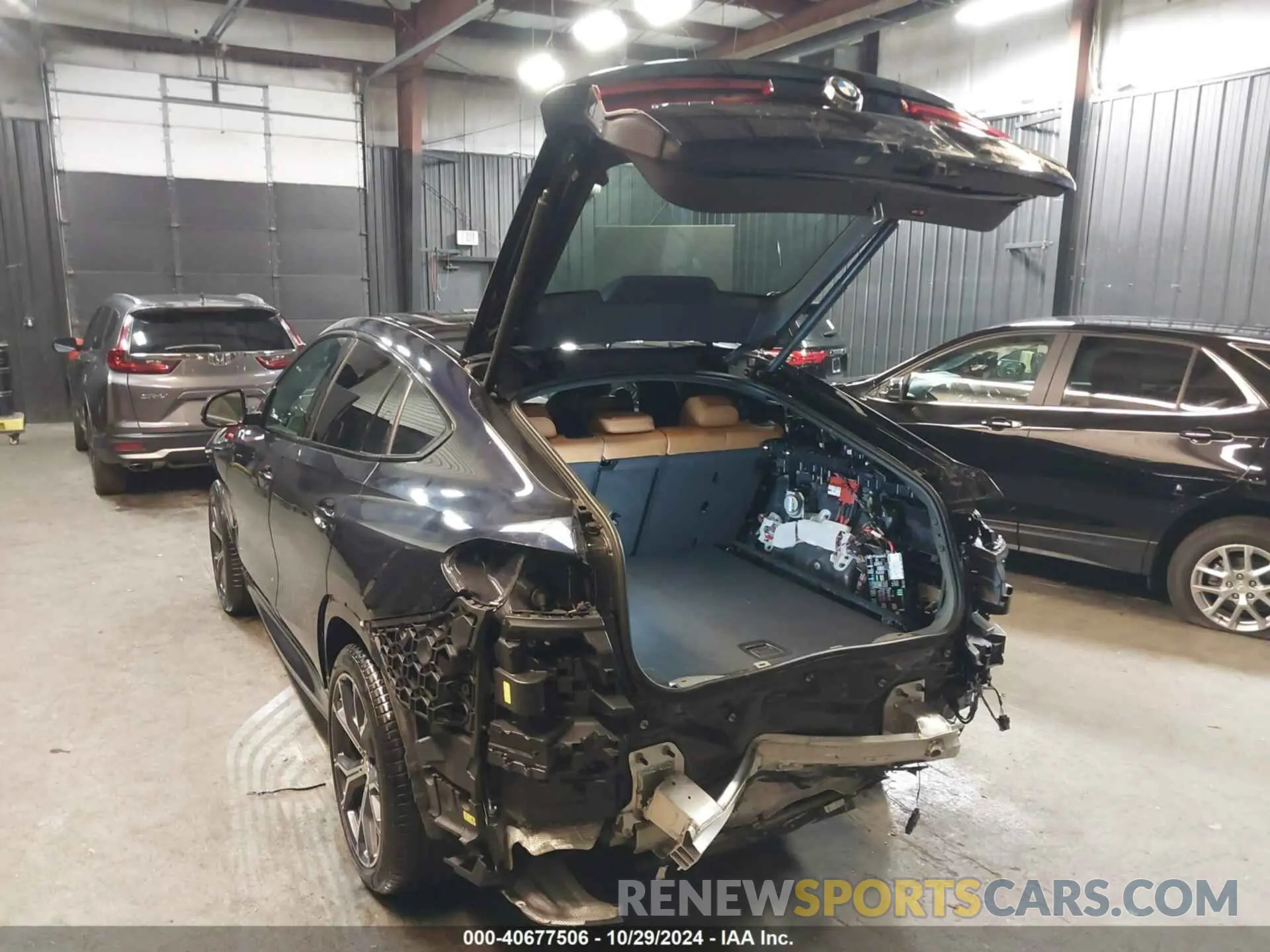 3 fotografías del automóvil dañado 5UXCY6C00N9L31389 BMW X6 2022