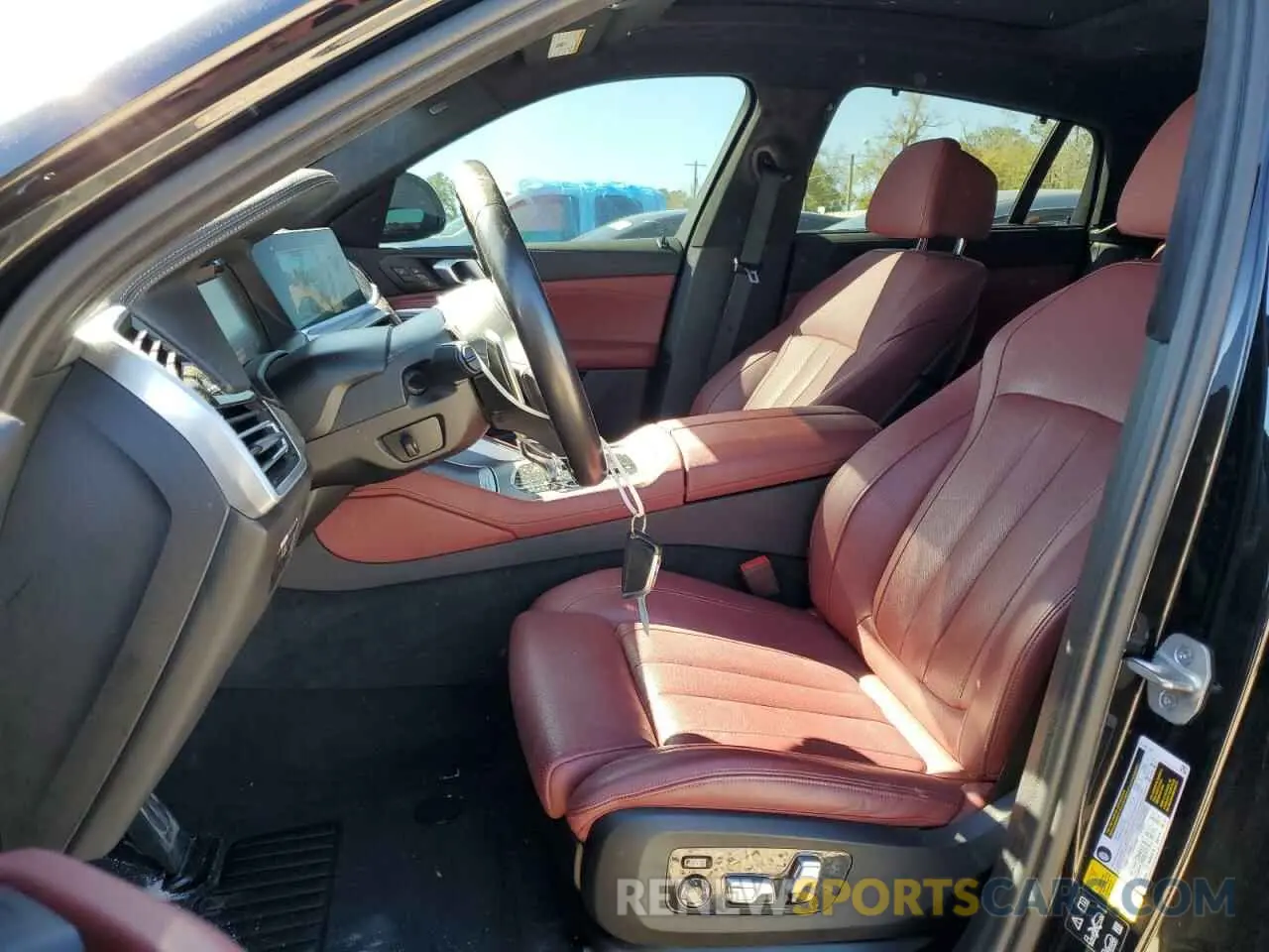 7 fotografías del automóvil dañado 5UXCY6C01N9K49185 BMW X6 2022