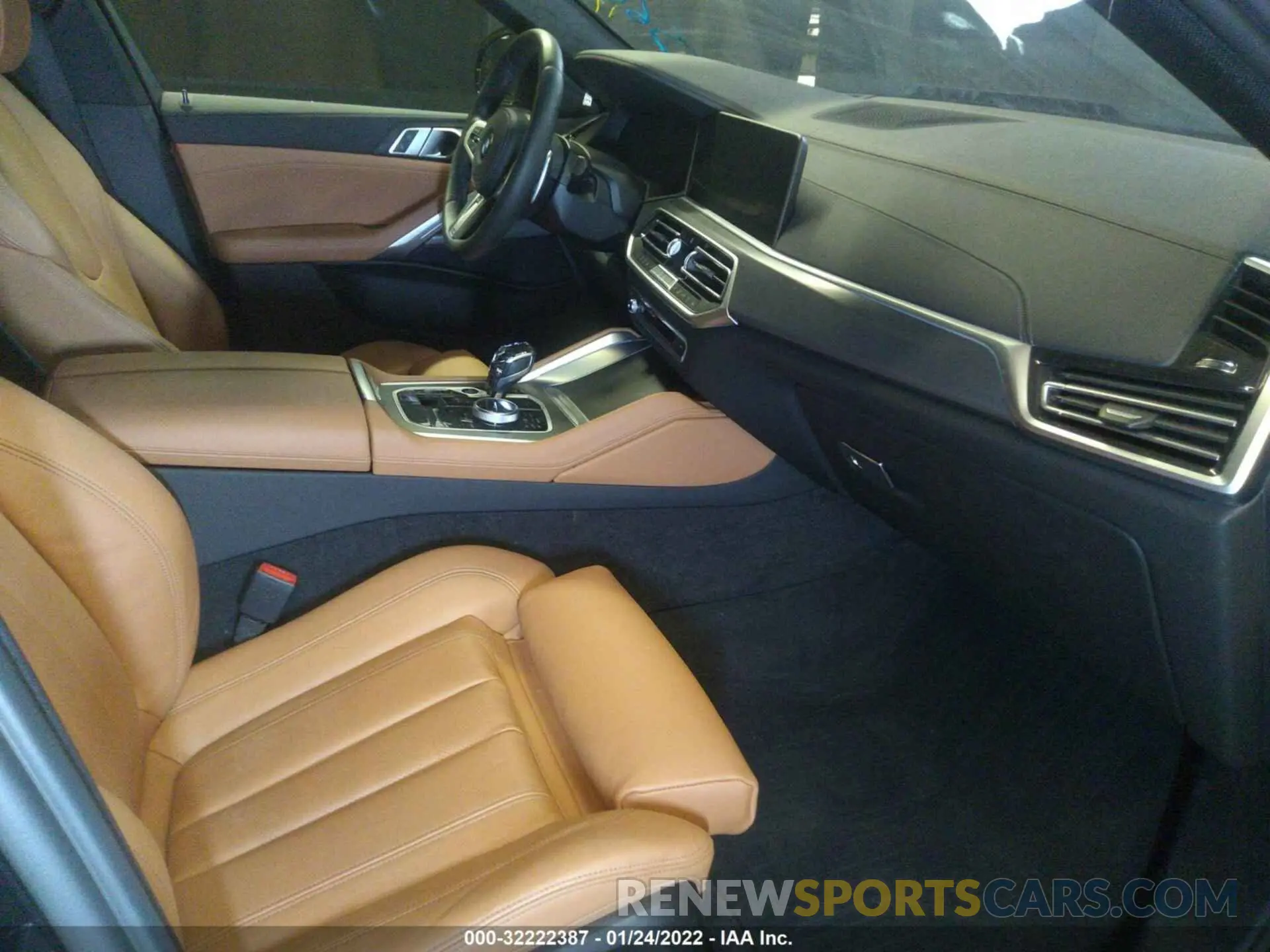 5 fotografías del automóvil dañado 5UXCY6C02N9J66297 BMW X6 2022