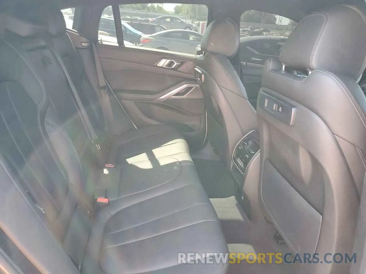 11 fotografías del automóvil dañado 5UXCY6C03N9L82224 BMW X6 2022