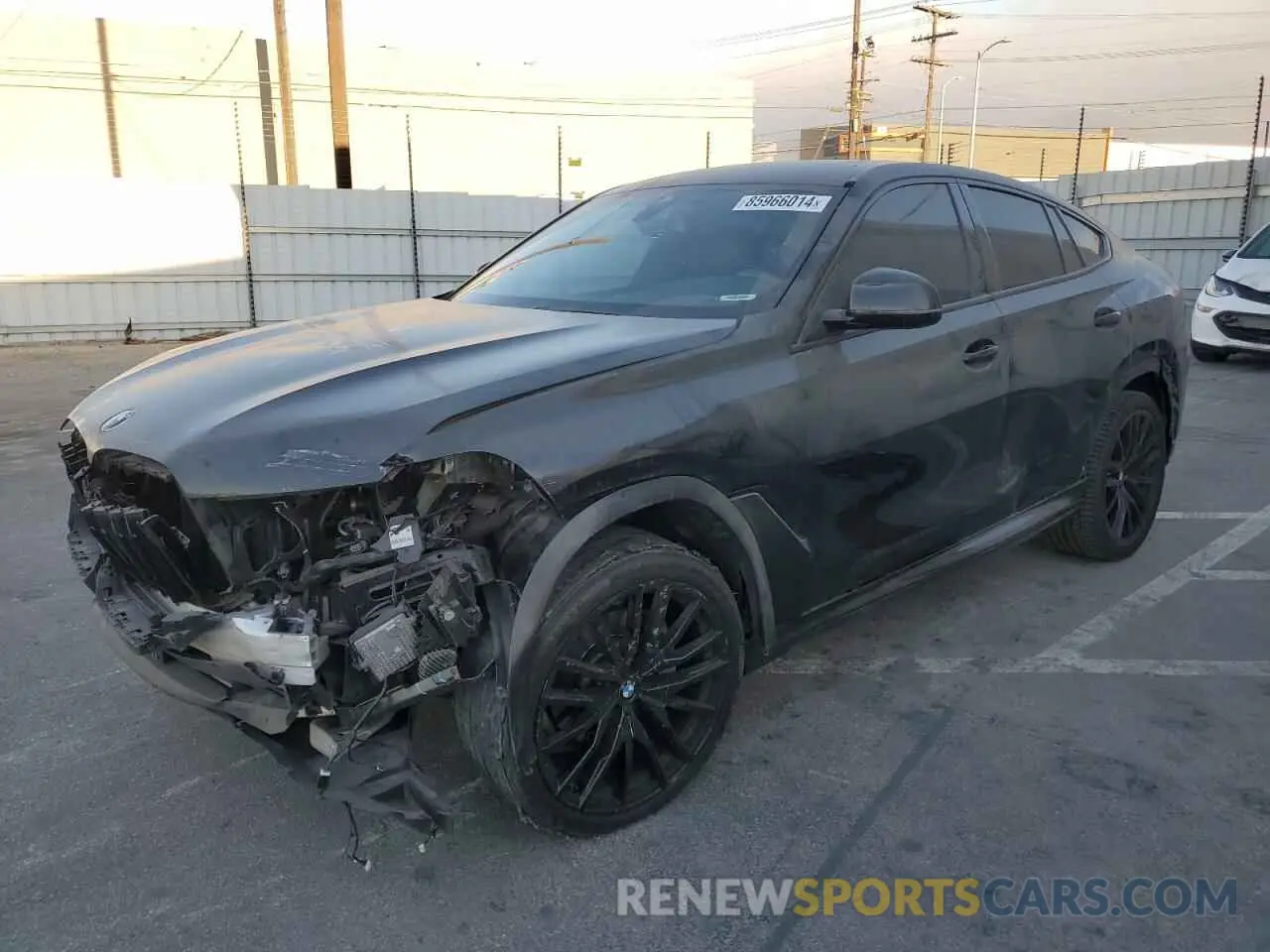 1 fotografías del automóvil dañado 5UXCY6C06N9J33688 BMW X6 2022