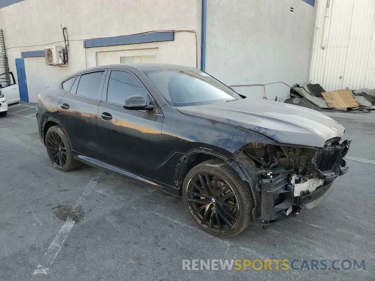 4 fotografías del automóvil dañado 5UXCY6C06N9J33688 BMW X6 2022