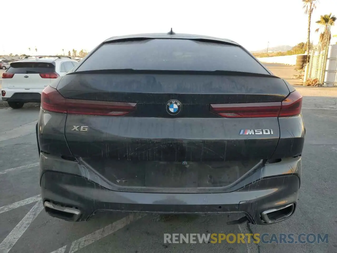 6 fotografías del automóvil dañado 5UXCY6C06N9J33688 BMW X6 2022