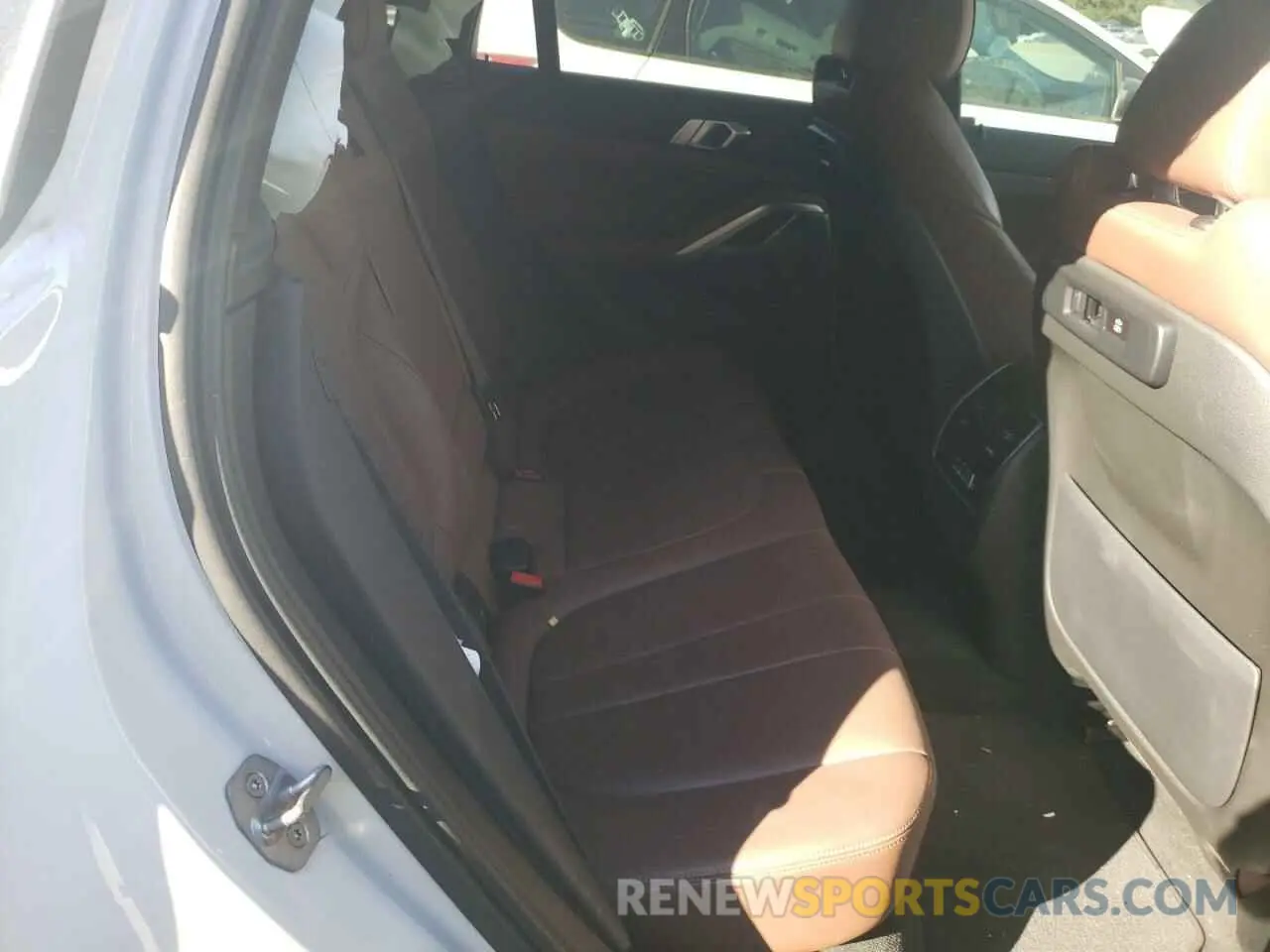 10 fotografías del automóvil dañado 5UXCY6C07N9K75399 BMW X6 2022