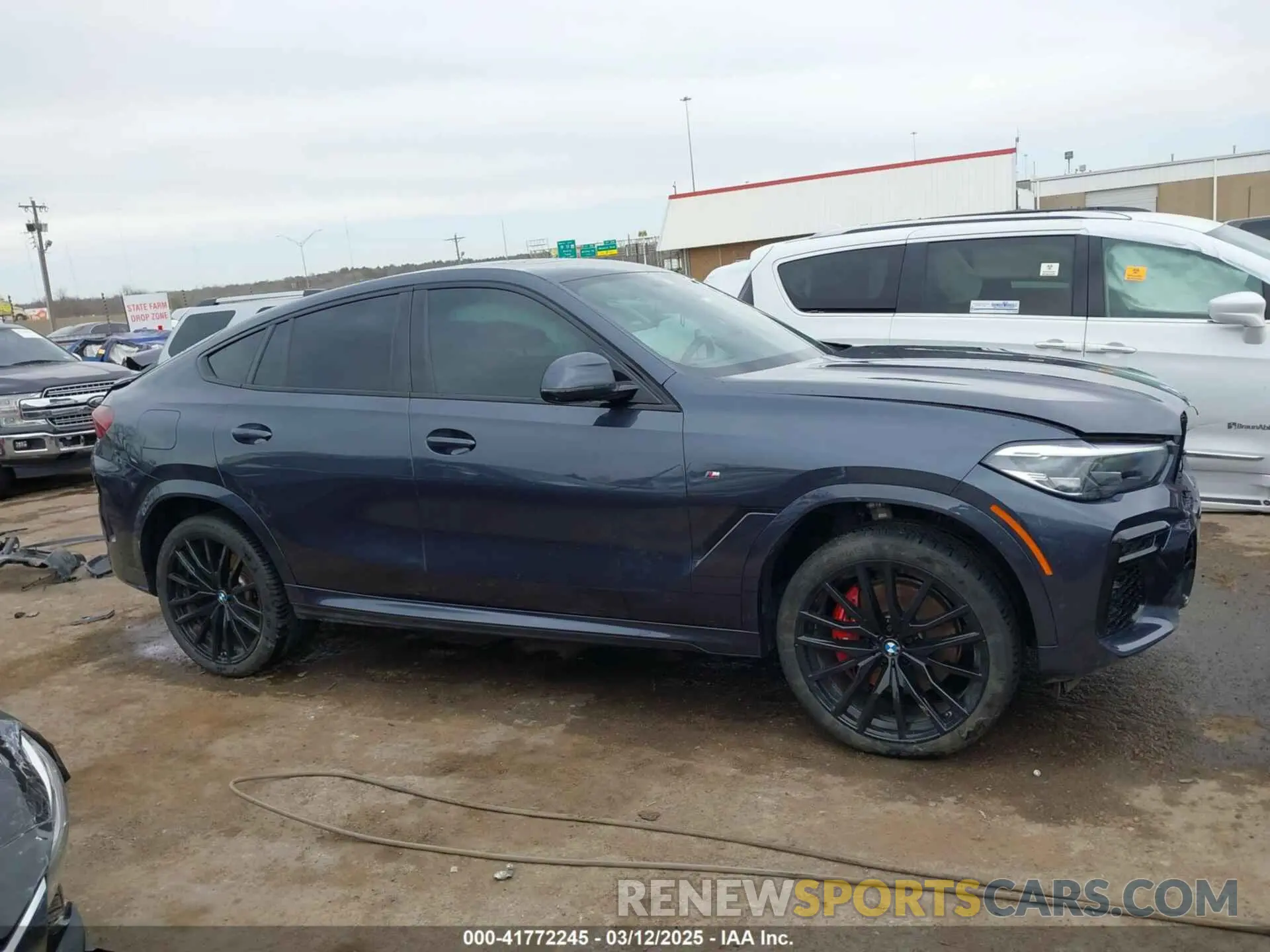14 fotografías del automóvil dañado 5UXCY6C08N9N30013 BMW X6 2022