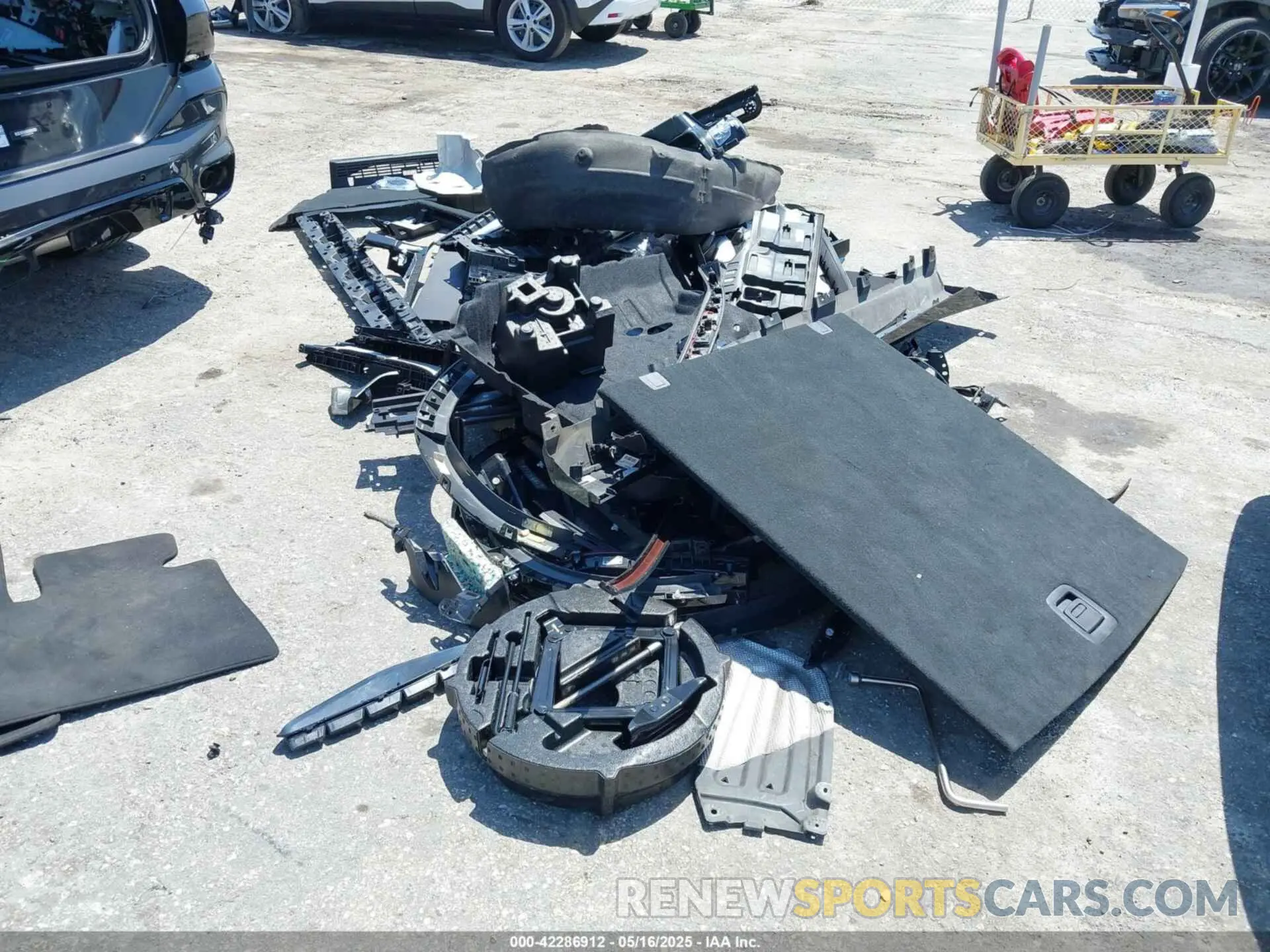 12 fotografías del automóvil dañado 5UXCY6C09N9L97438 BMW X6 2022