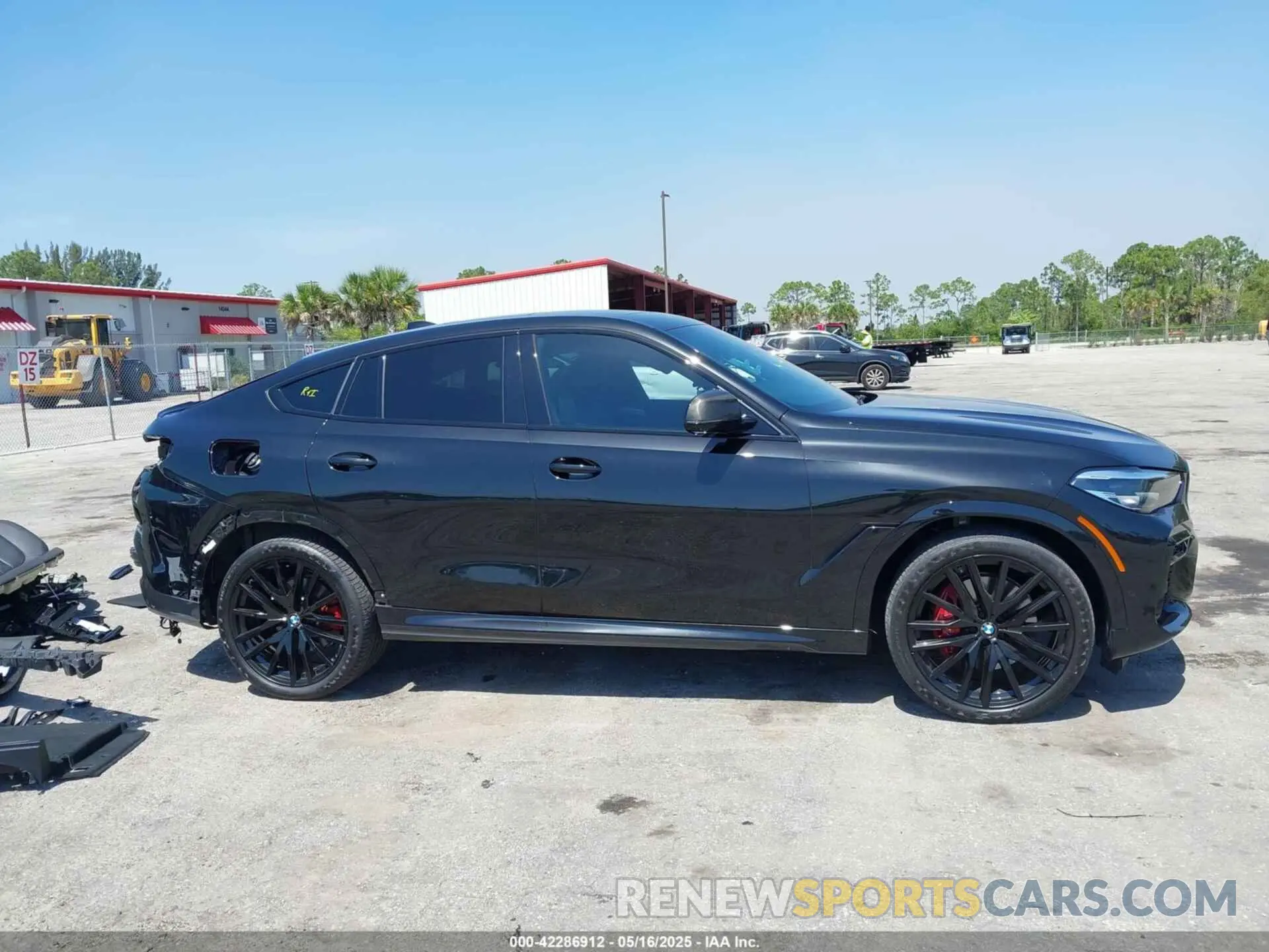 14 fotografías del automóvil dañado 5UXCY6C09N9L97438 BMW X6 2022