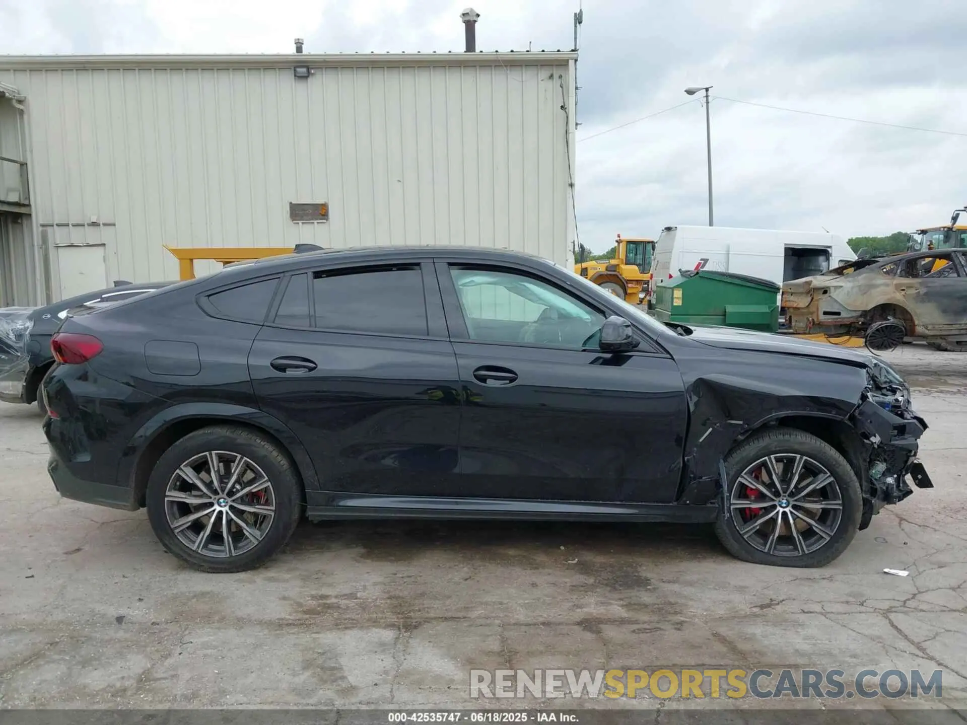 13 fotografías del automóvil dañado 5UXCY8C02N9K87407 BMW X6 2022