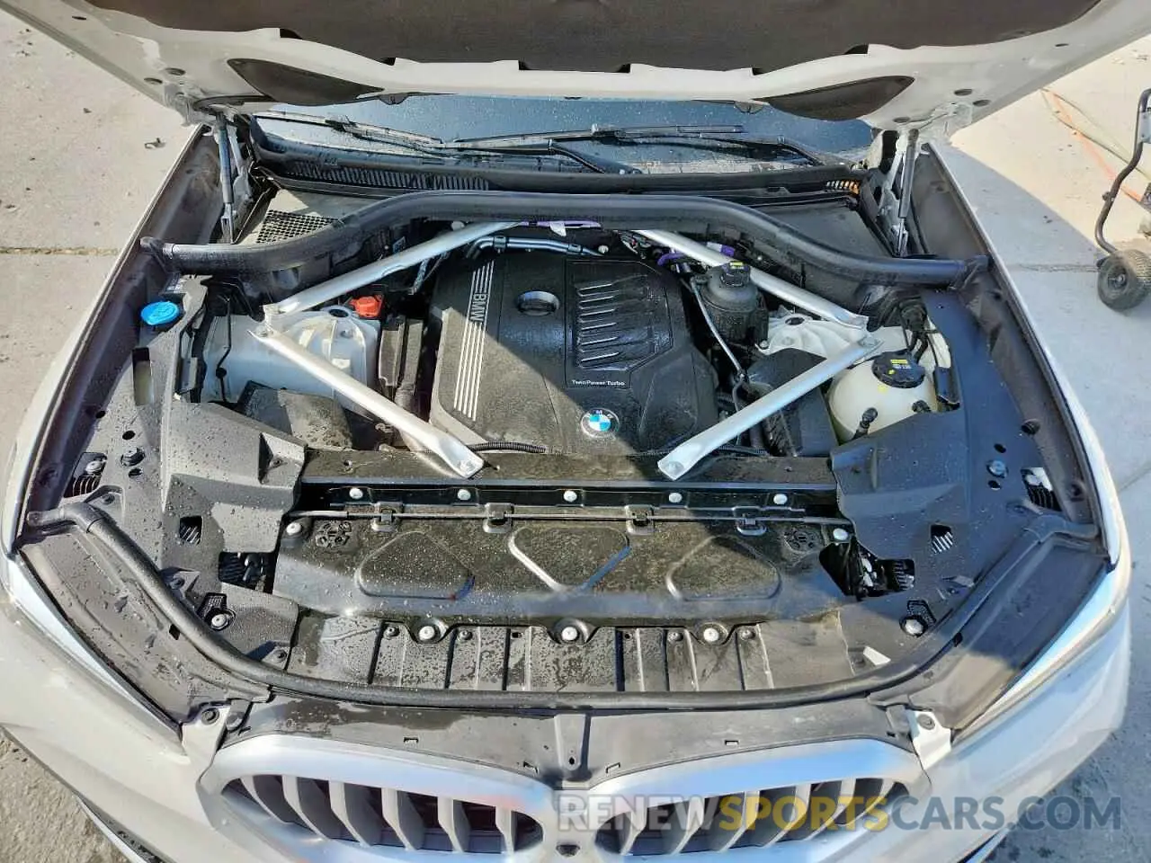 12 fotografías del automóvil dañado 5UXCY6C00P9N44197 BMW X6 2023
