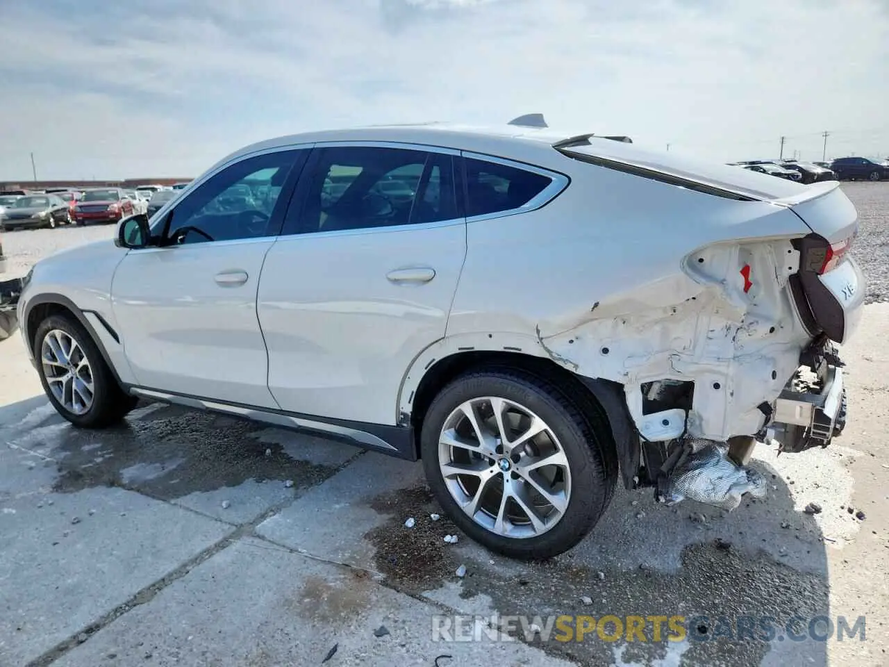 2 fotografías del automóvil dañado 5UXCY6C00P9N44197 BMW X6 2023