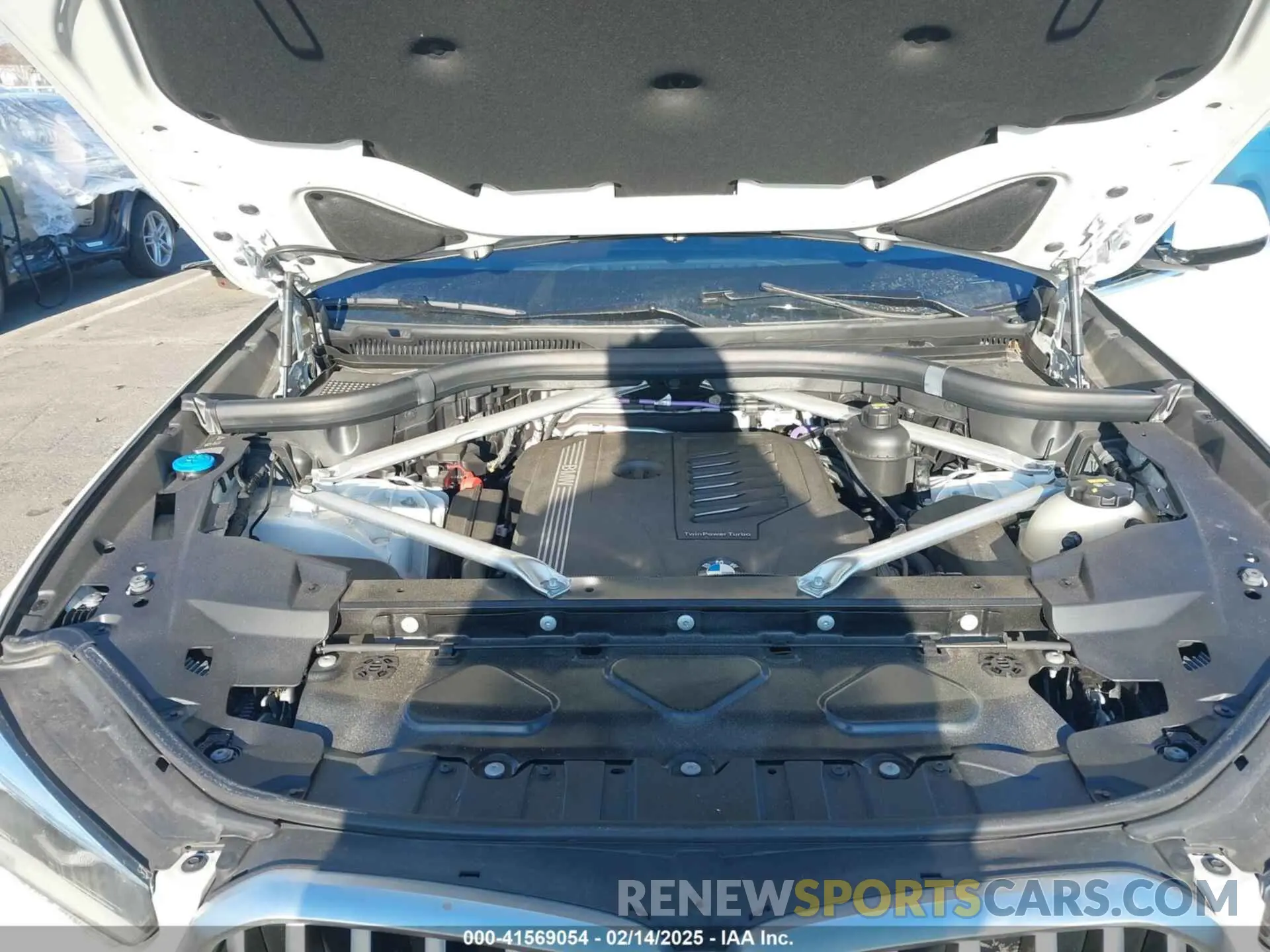 10 fotografías del automóvil dañado 5UXCY6C02P9P45373 BMW X6 2023