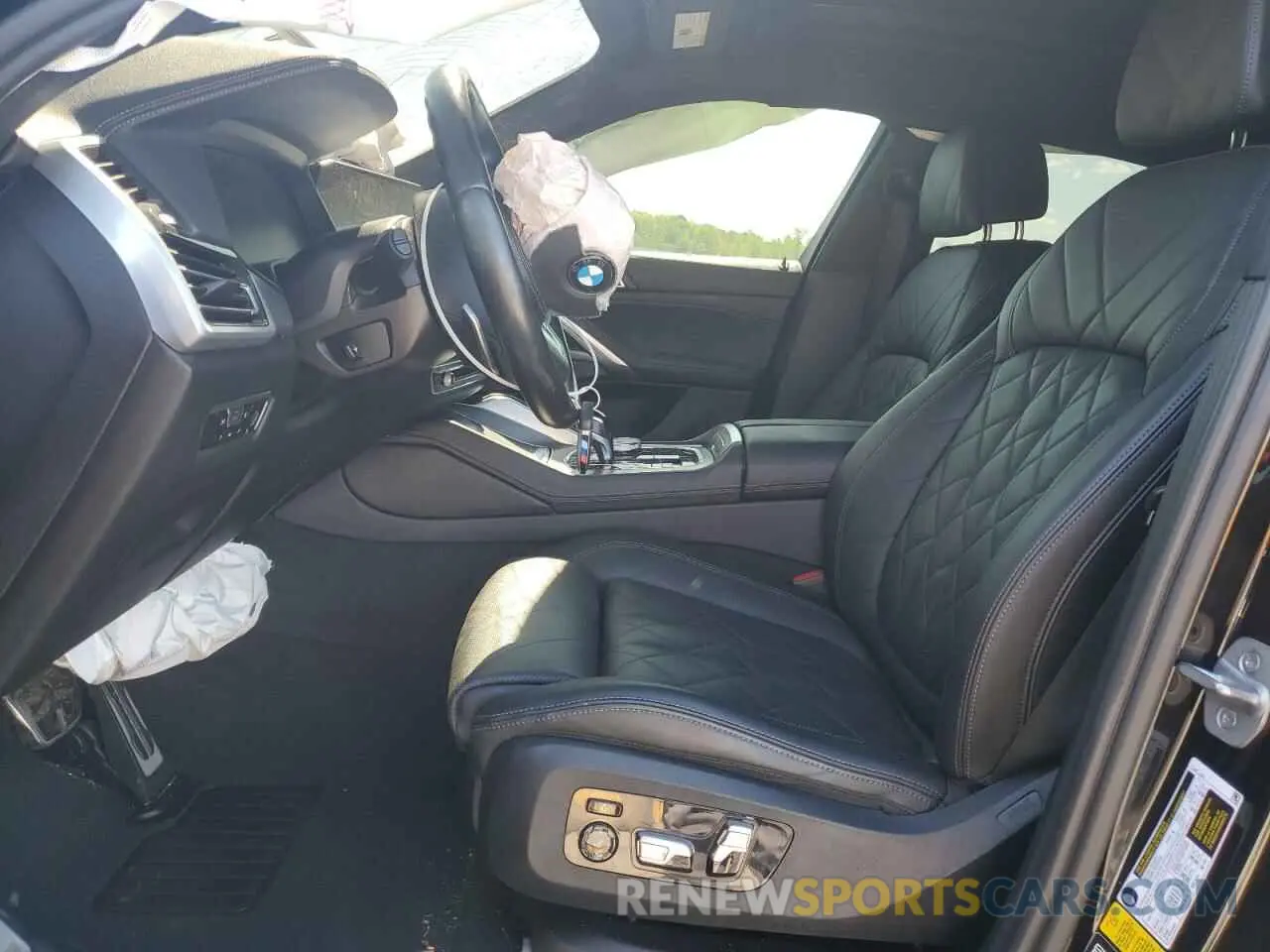 7 fotografías del automóvil dañado 5UXCY6C03P9P95683 BMW X6 2023
