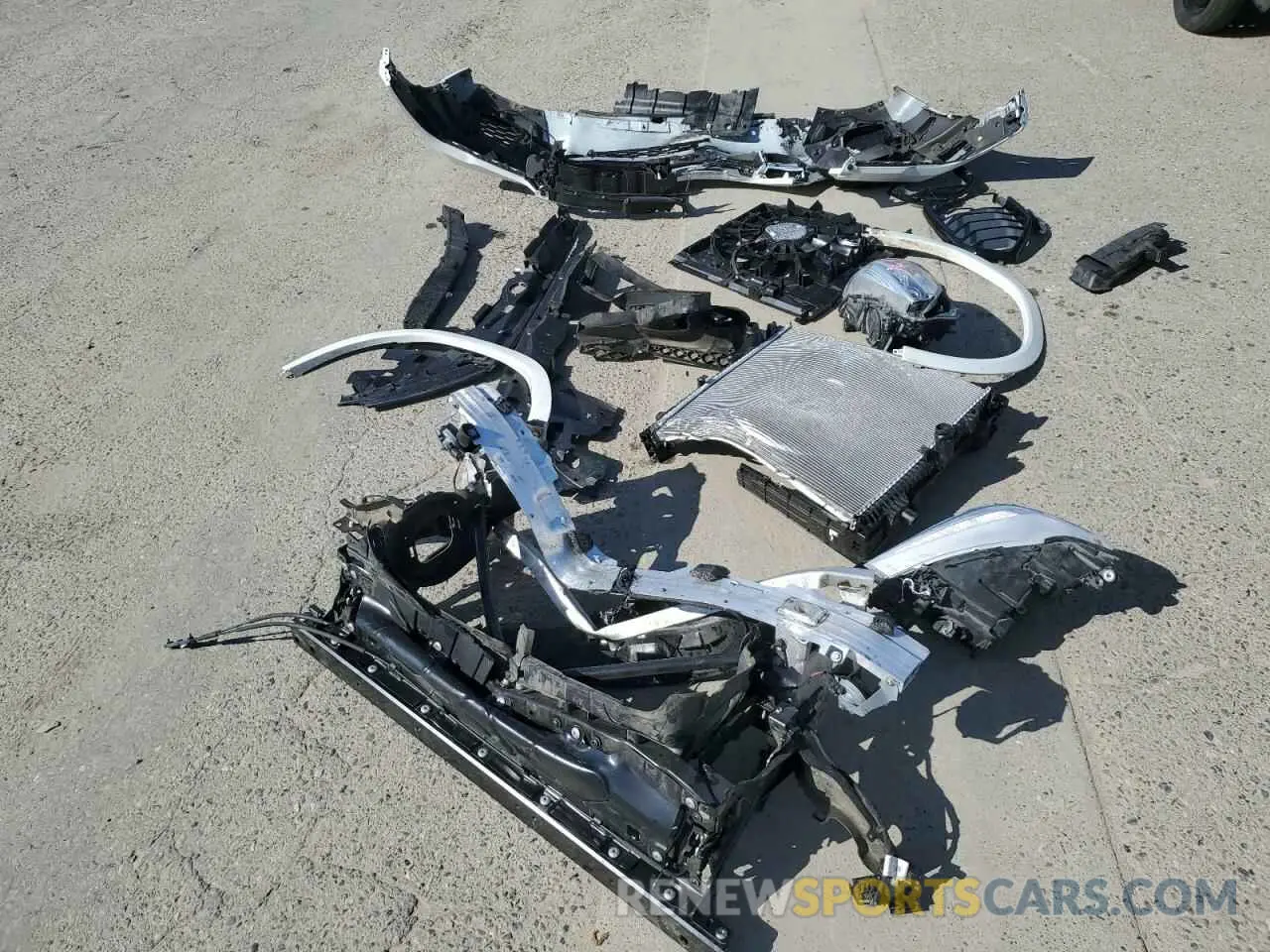 13 fotografías del automóvil dañado 5UXCY6C04P9P49005 BMW X6 2023