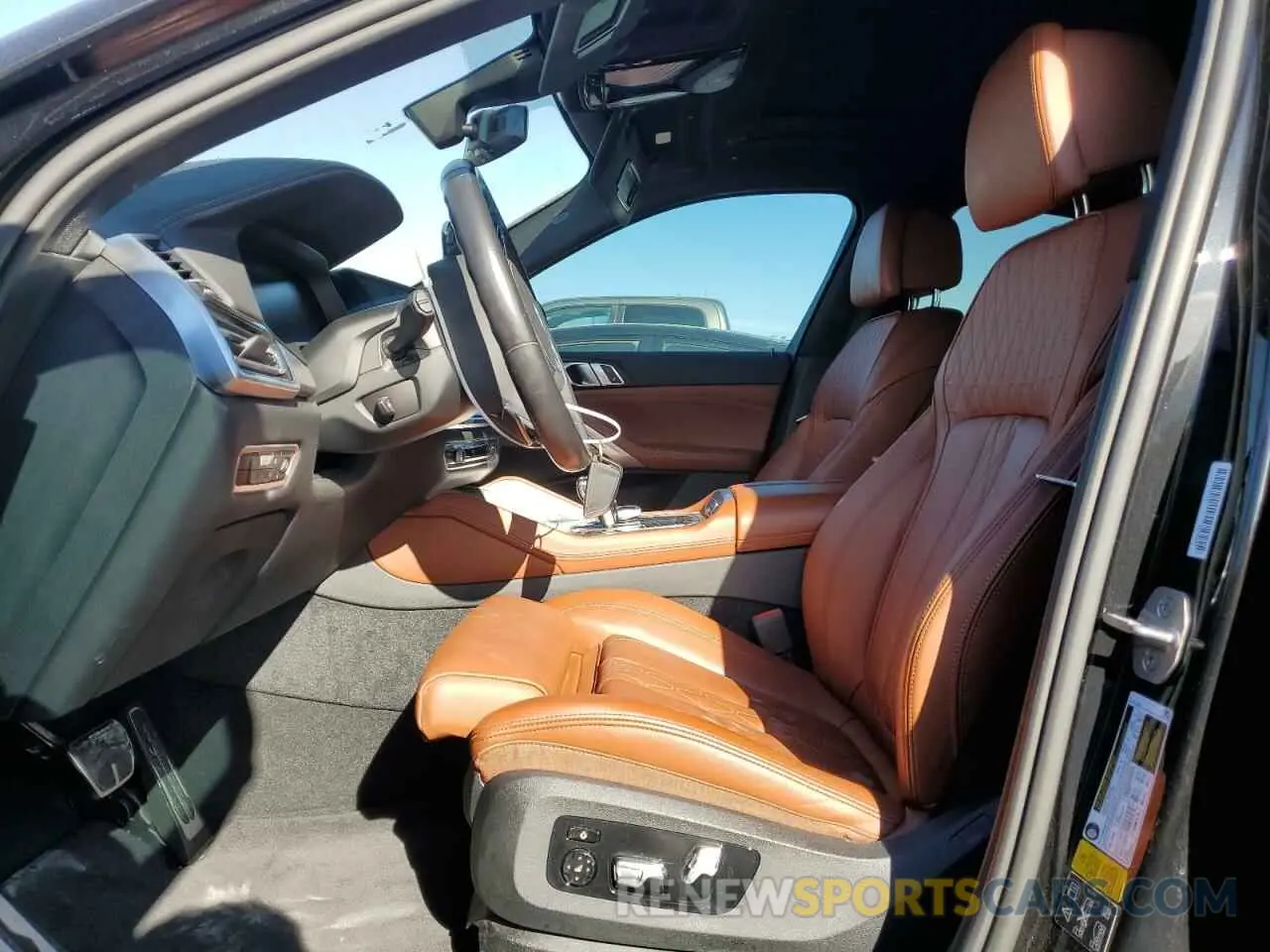 7 fotografías del automóvil dañado 5UXCY6C06P9N44544 BMW X6 2023