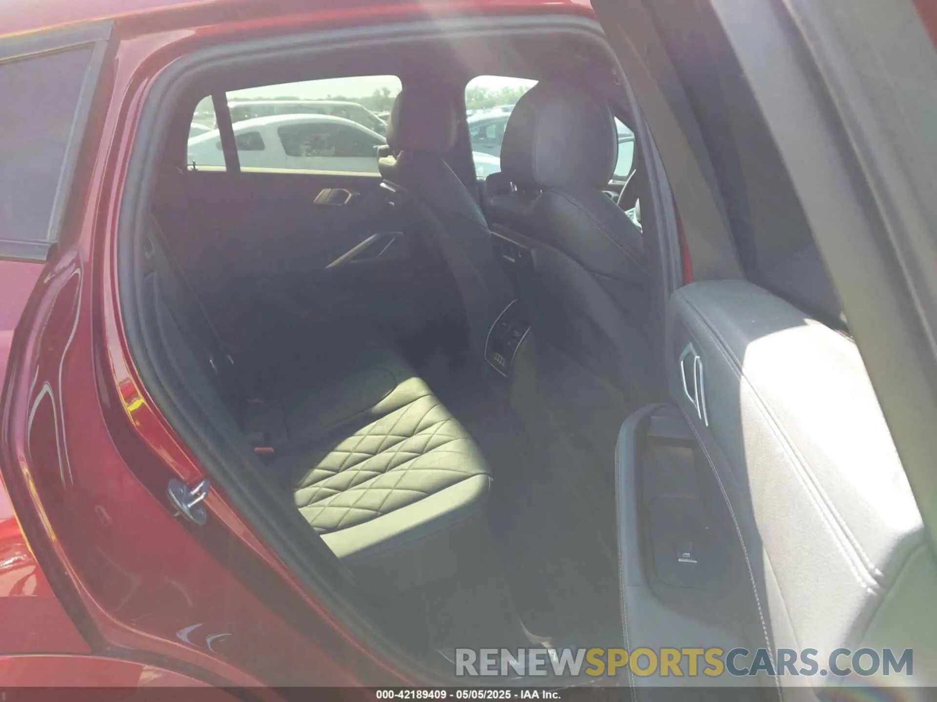 8 fotografías del automóvil dañado 5UXCY6C07P9N62566 BMW X6 2023