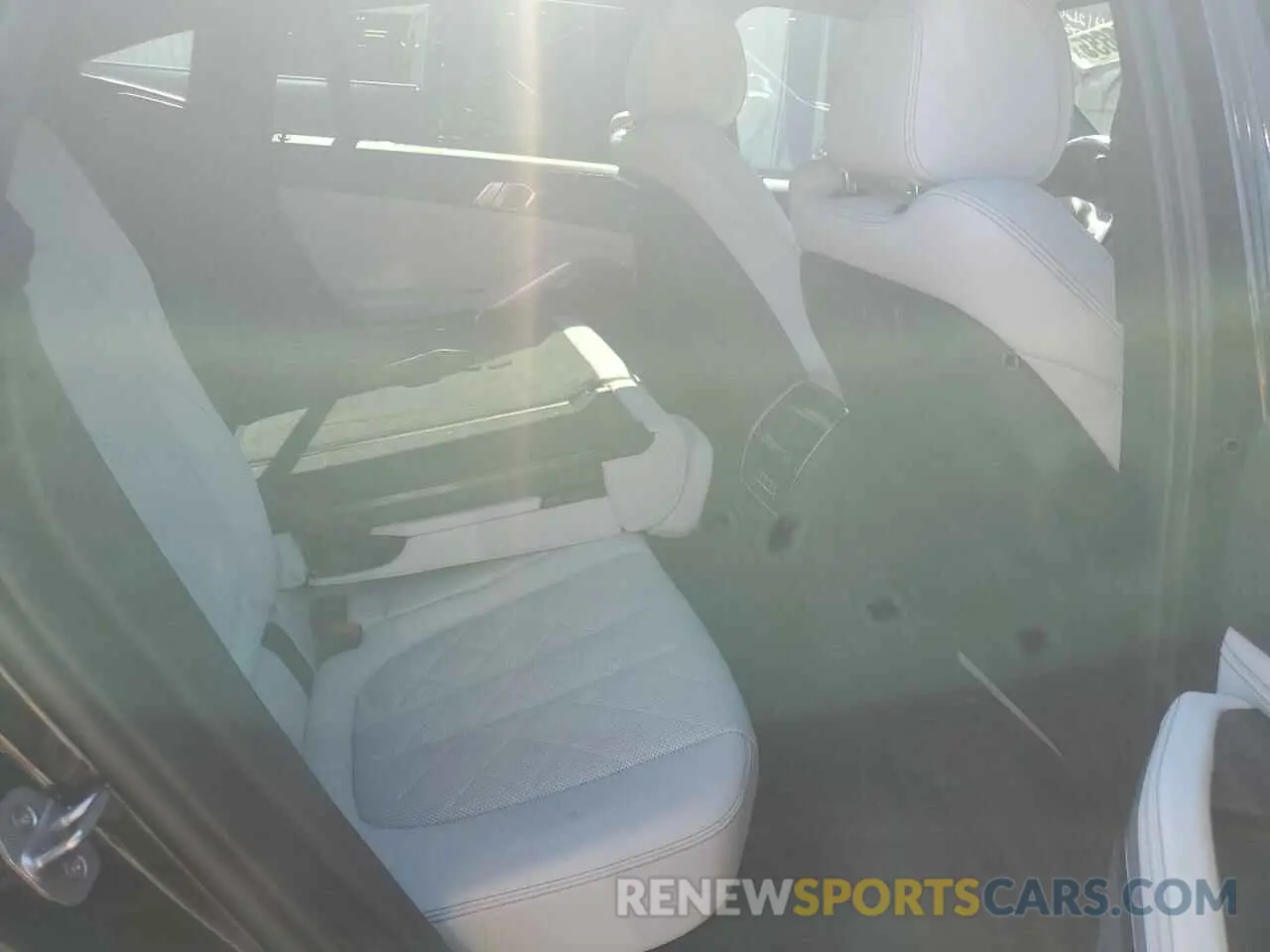 10 fotografías del automóvil dañado 5UXCY6C07P9N68903 BMW X6 2023