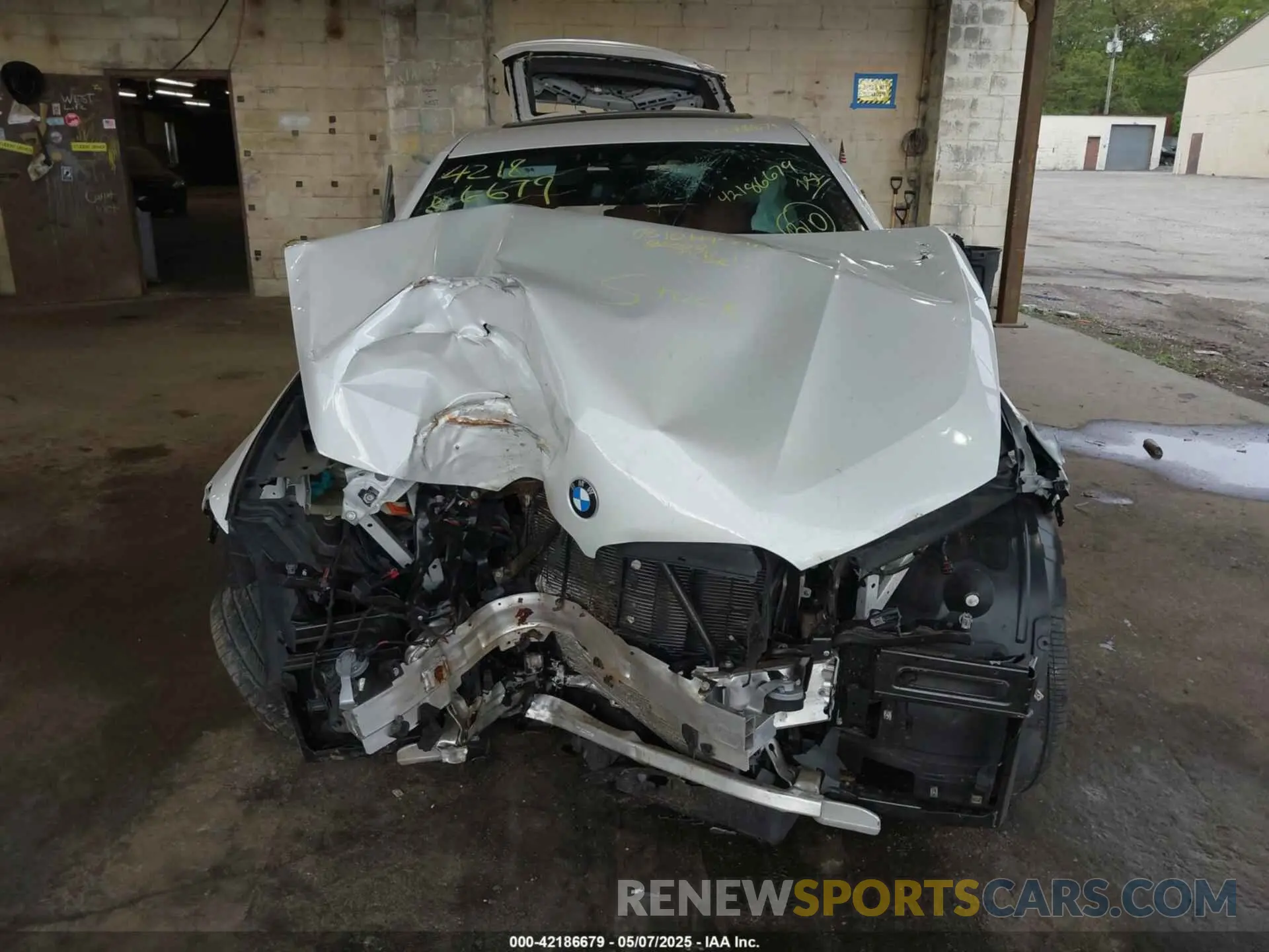 11 fotografías del automóvil dañado 5UXCY6C09P9N62584 BMW X6 2023