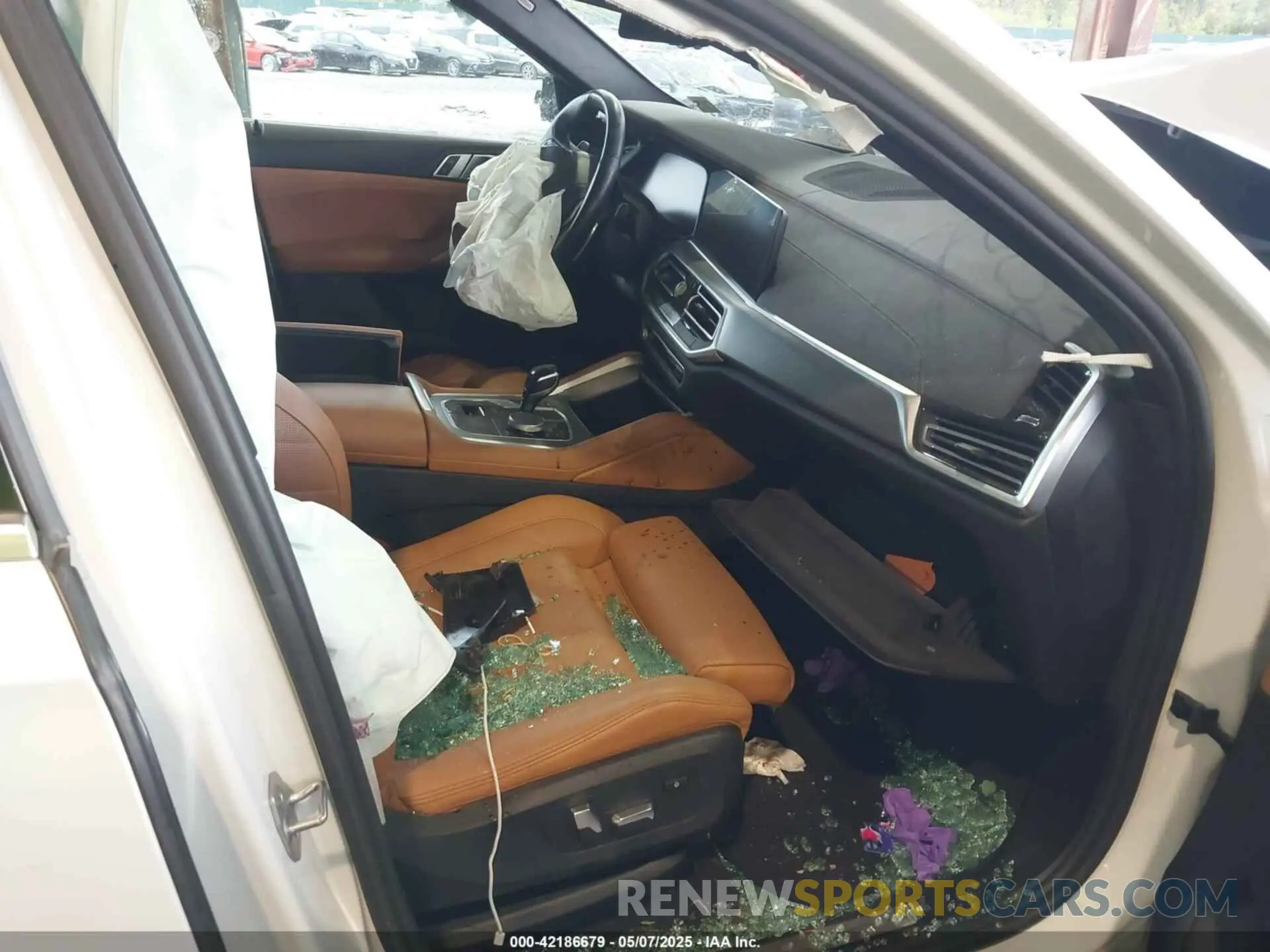 5 fotografías del automóvil dañado 5UXCY6C09P9N62584 BMW X6 2023