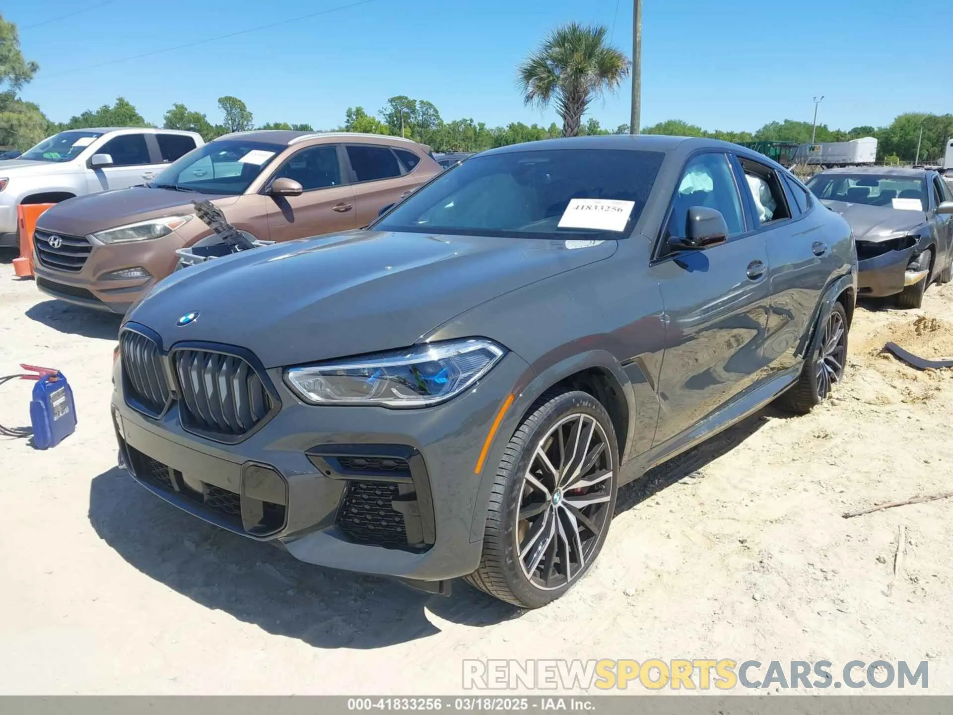 2 fotografías del automóvil dañado 5UXCY8C00P9P74785 BMW X6 2023