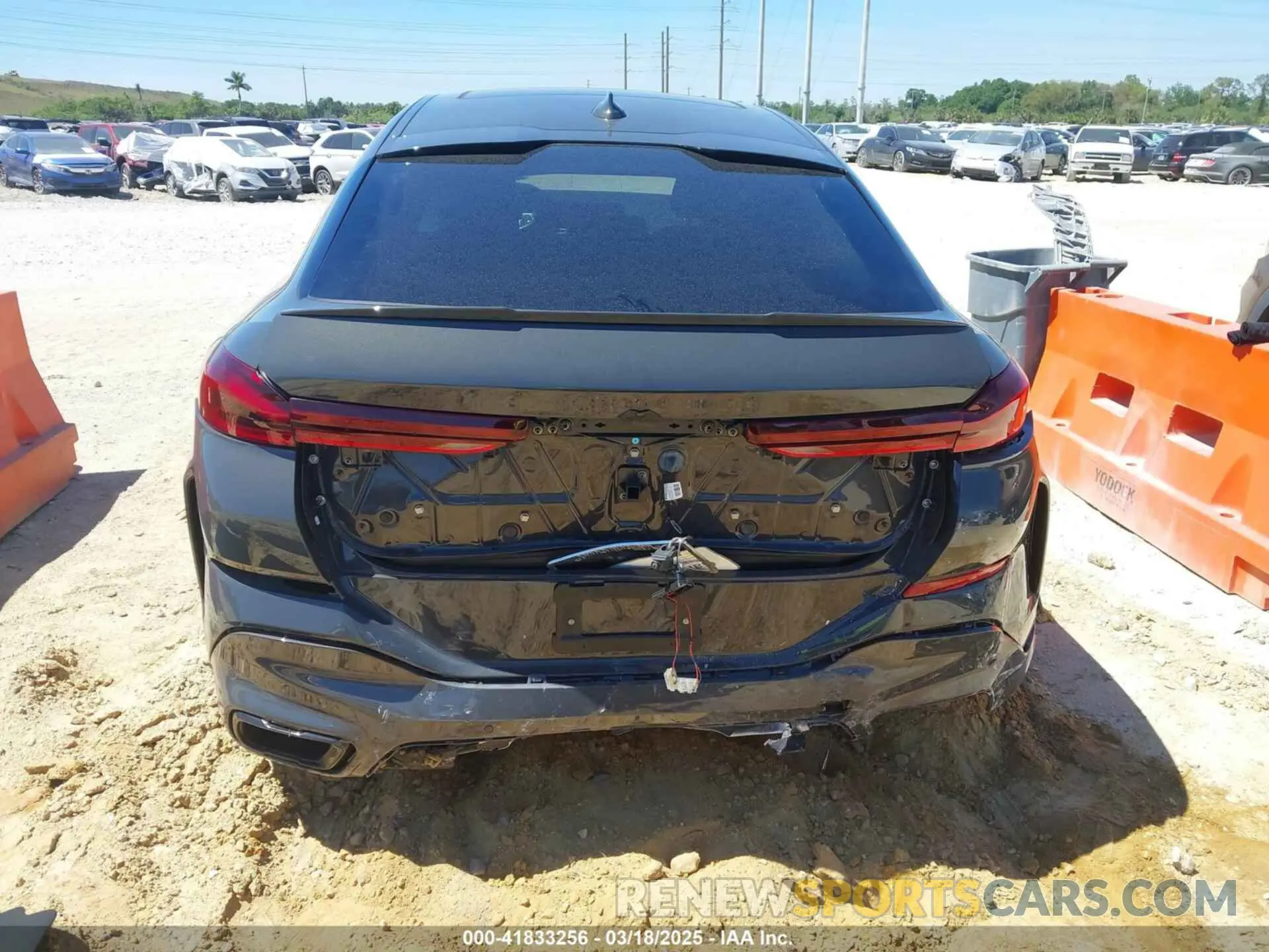 6 fotografías del automóvil dañado 5UXCY8C00P9P74785 BMW X6 2023