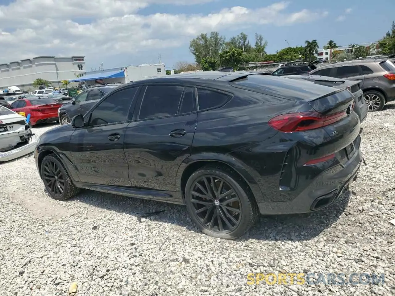 2 fotografías del automóvil dañado 5UXCY8C02P9P48141 BMW X6 2023