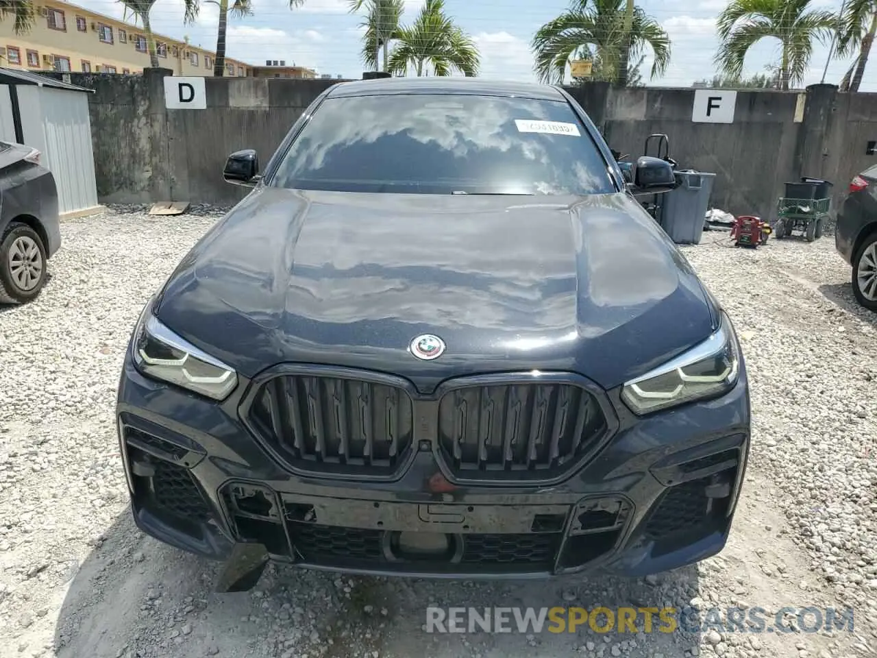 5 fotografías del automóvil dañado 5UXCY8C02P9P48141 BMW X6 2023