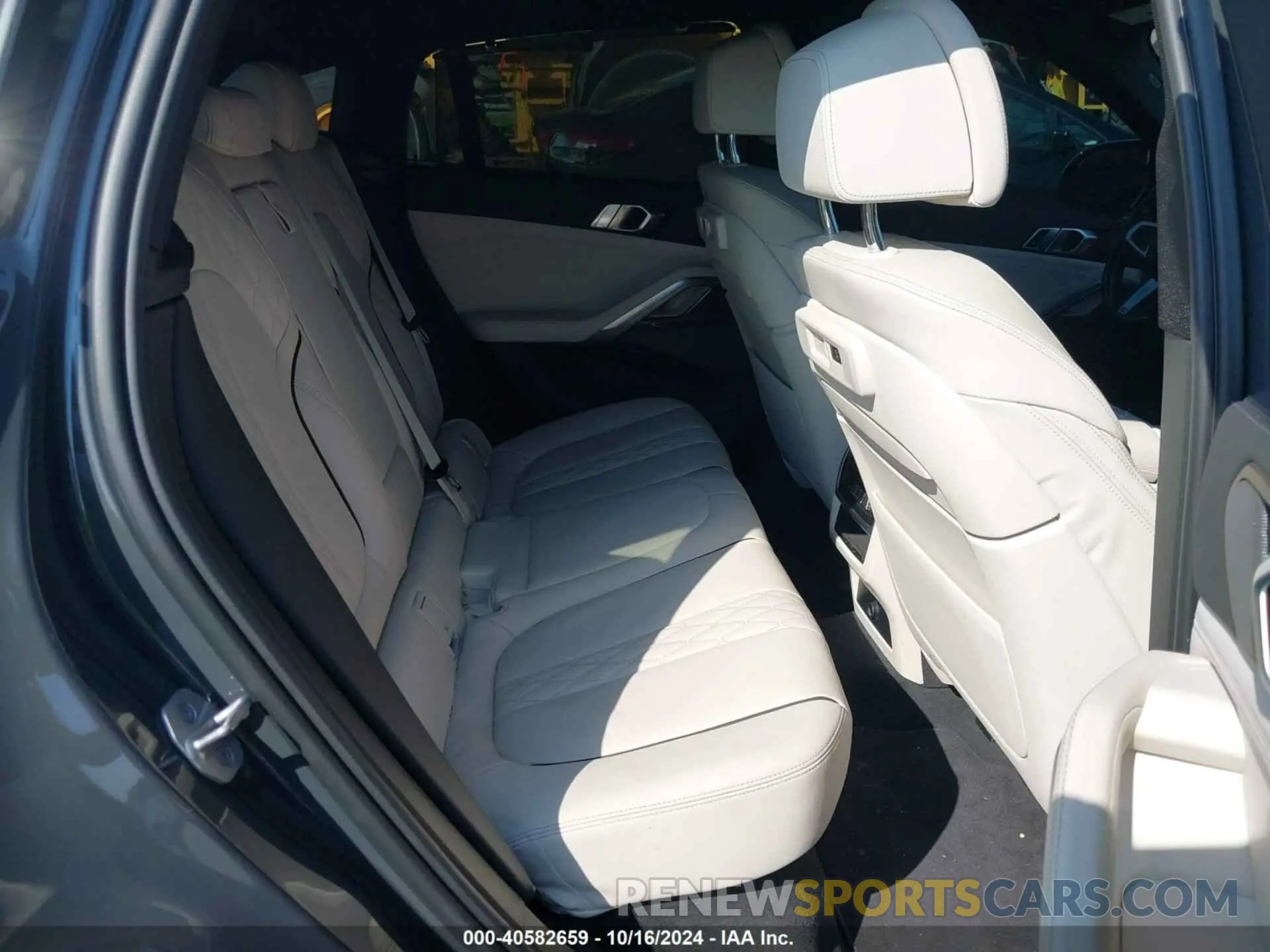 8 fotografías del automóvil dañado 5UXCY8C07P9N44130 BMW X6 2023