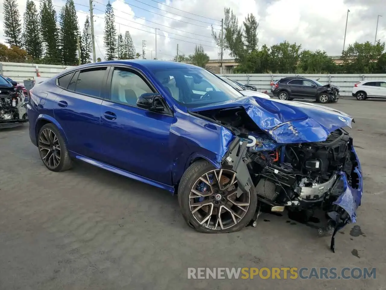 4 fotografías del automóvil dañado 5YMCY0C0XP9R94798 BMW X6 2023