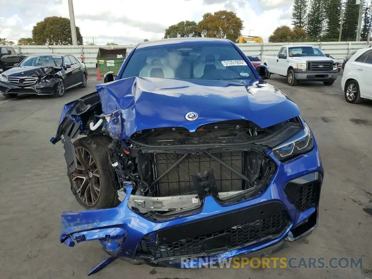 5 fotografías del automóvil dañado 5YMCY0C0XP9R94798 BMW X6 2023