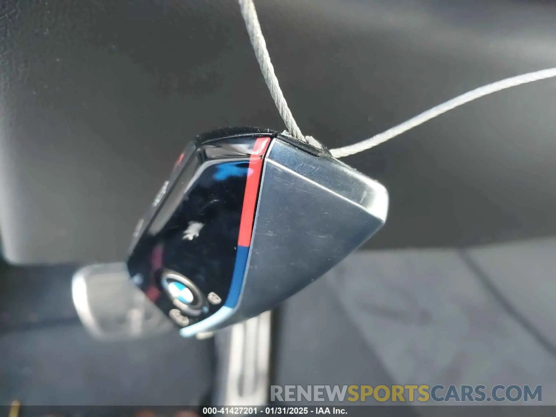 11 fotografías del automóvil dañado 5UX33EX02R9T41673 BMW X6 2024