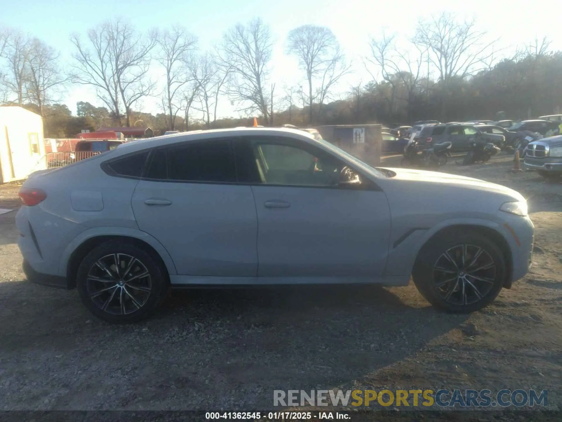 13 fotografías del automóvil dañado 5UX33EX04R9S74607 BMW X6 2024