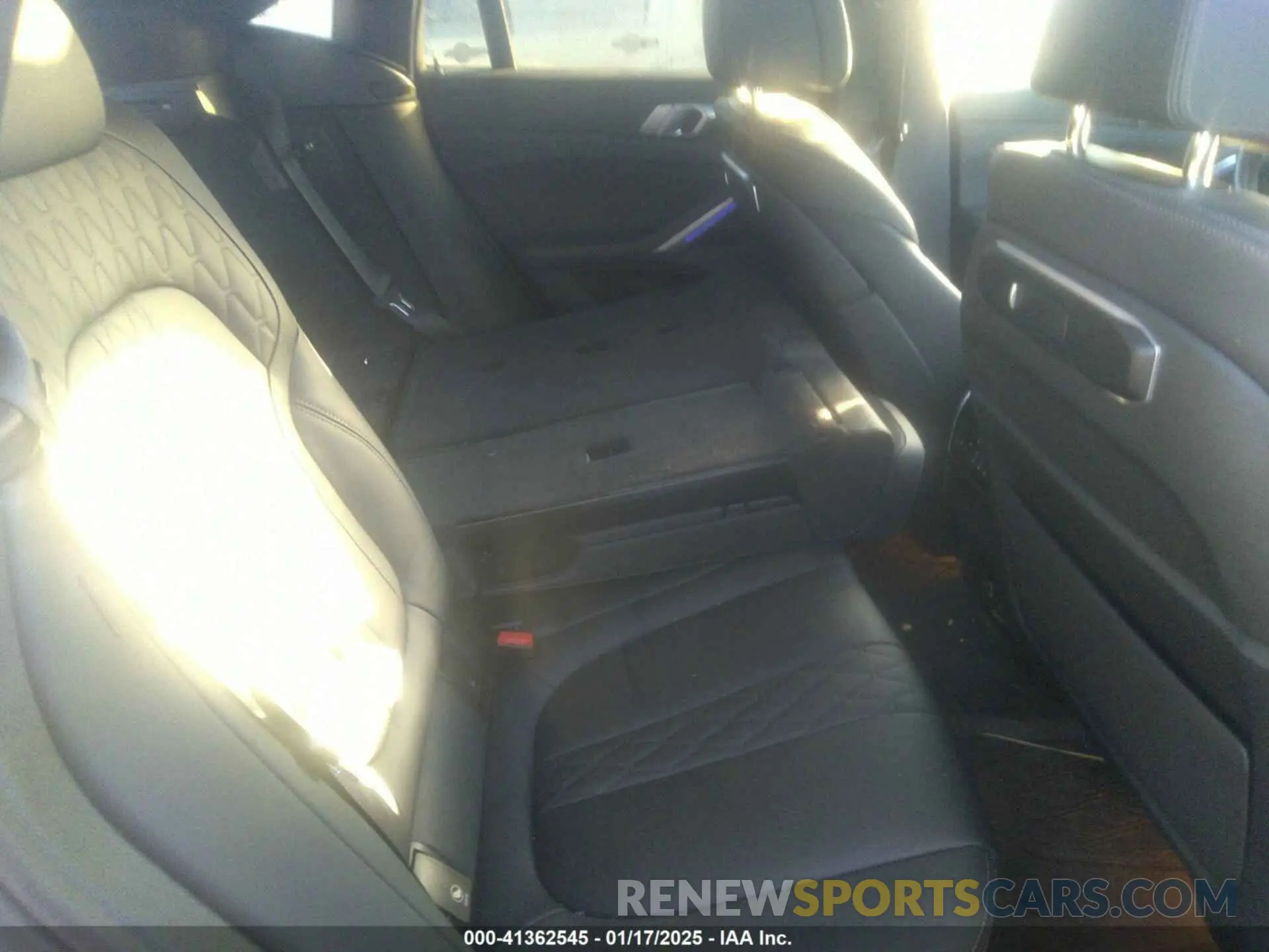 8 fotografías del automóvil dañado 5UX33EX04R9S74607 BMW X6 2024