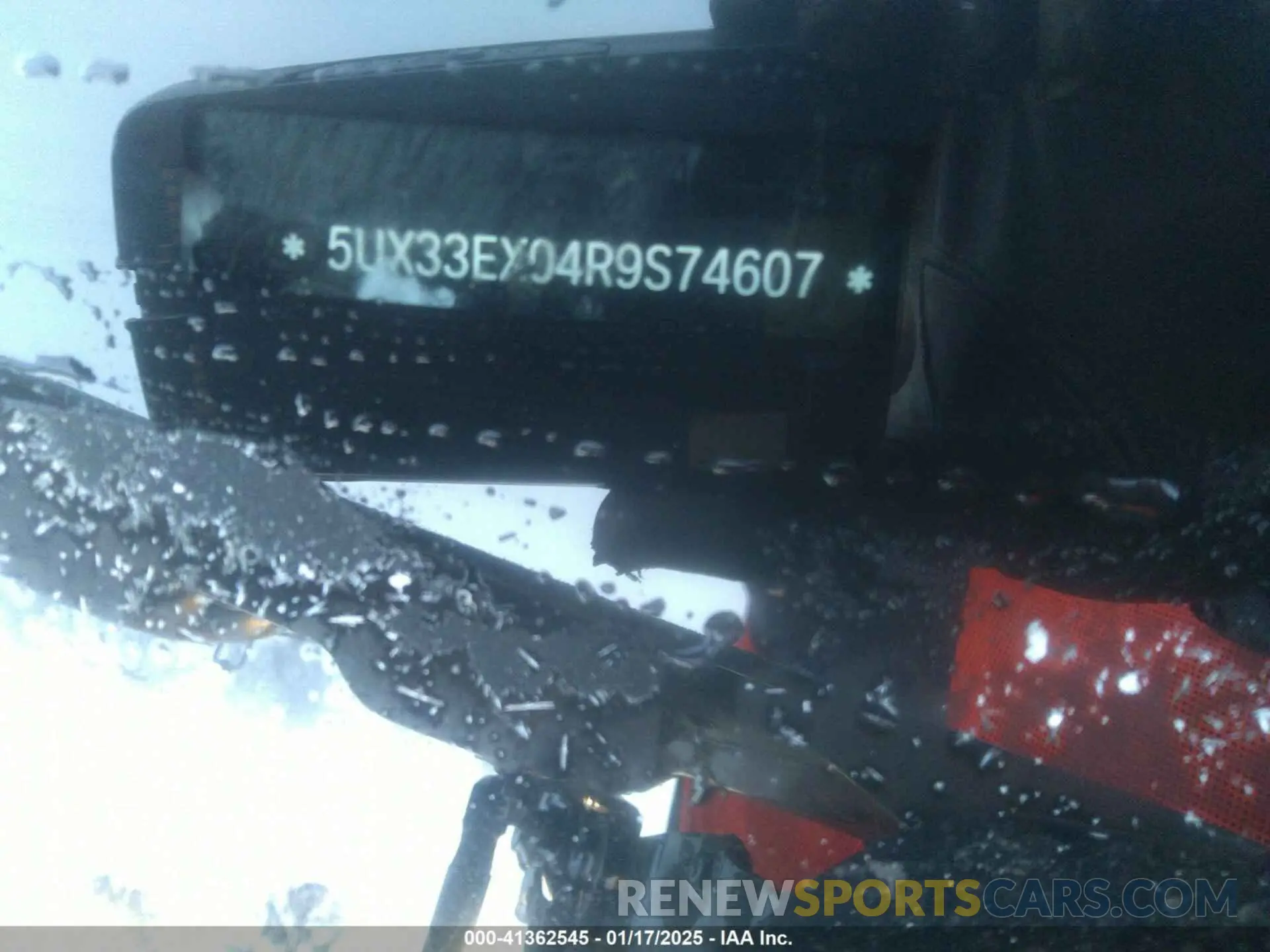 9 fotografías del automóvil dañado 5UX33EX04R9S74607 BMW X6 2024