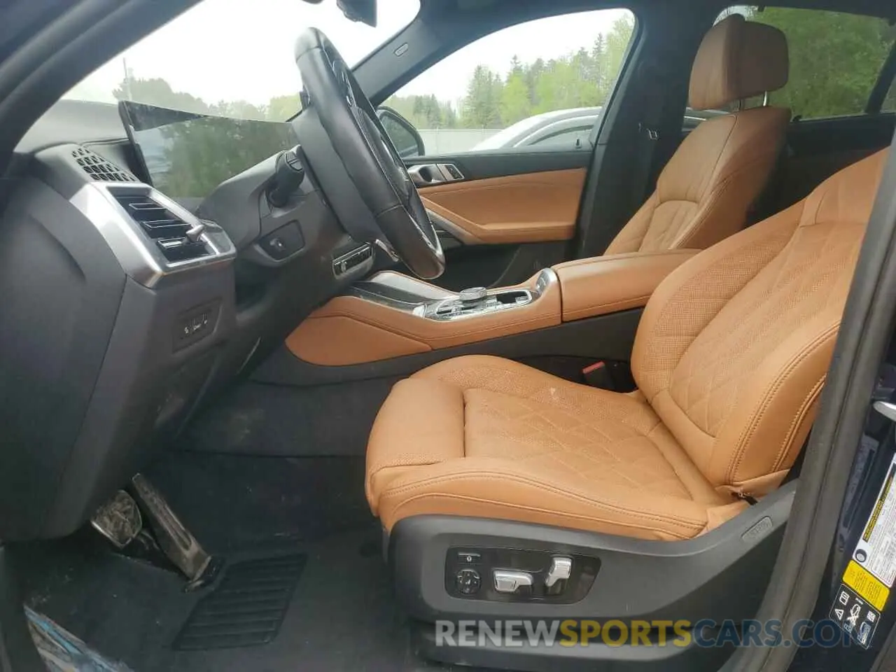 7 fotografías del automóvil dañado 5UX33EX07R9T53379 BMW X6 2024