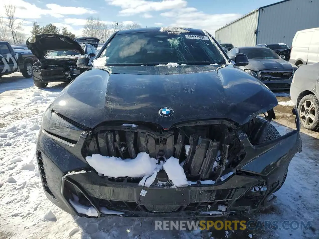 5 fotografías del automóvil dañado 5UX33EX07R9V36426 BMW X6 2024