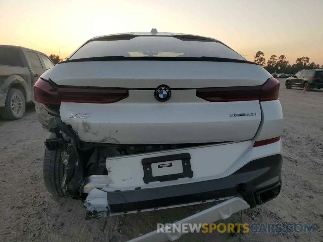 6 fotografías del automóvil dañado 5UX33EX08R9S90695 BMW X6 2024