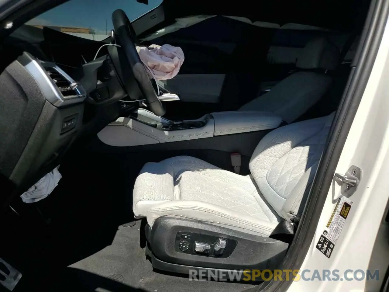 7 fotografías del automóvil dañado 5UX33EX08R9W08654 BMW X6 2024