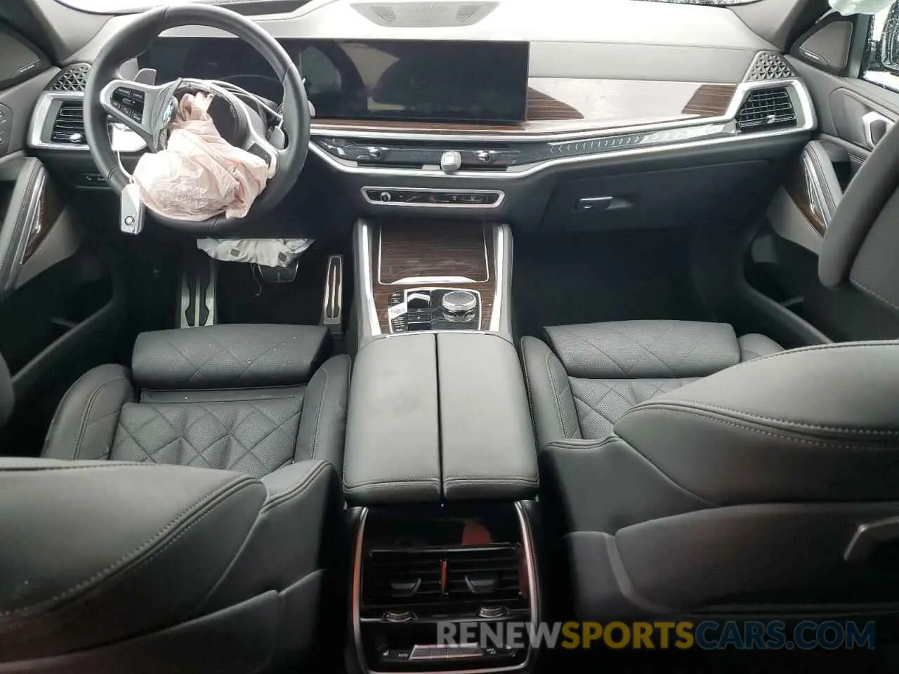 8 fotografías del automóvil dañado 5UX33EX09R9U40328 BMW X6 2024
