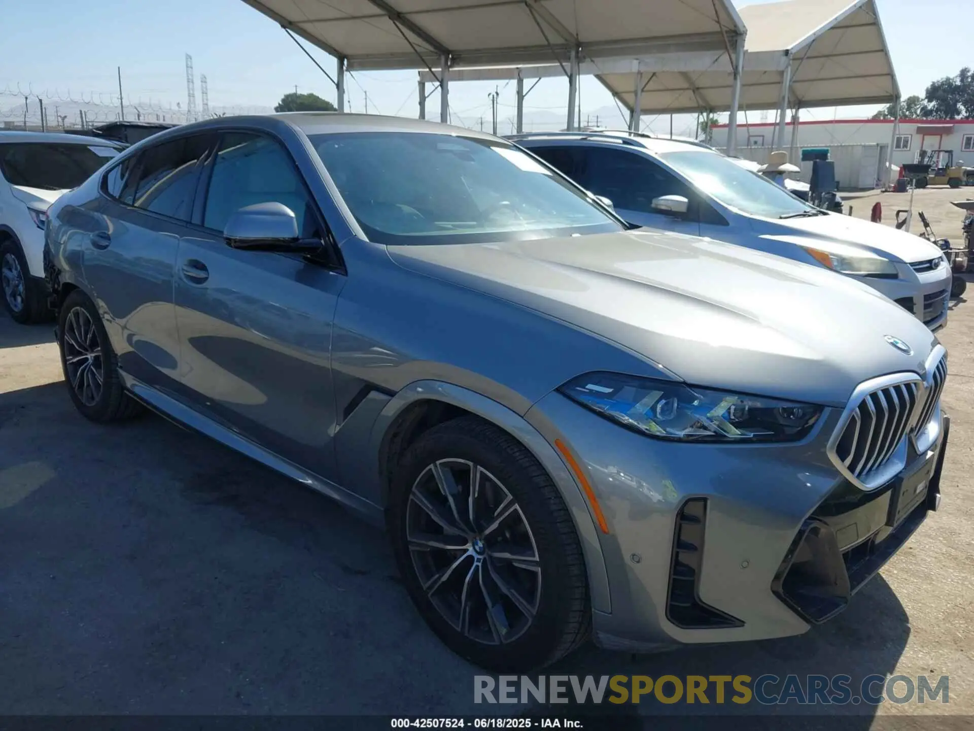 1 fotografías del automóvil dañado 5UX33EX00S9W50886 BMW X6 2025