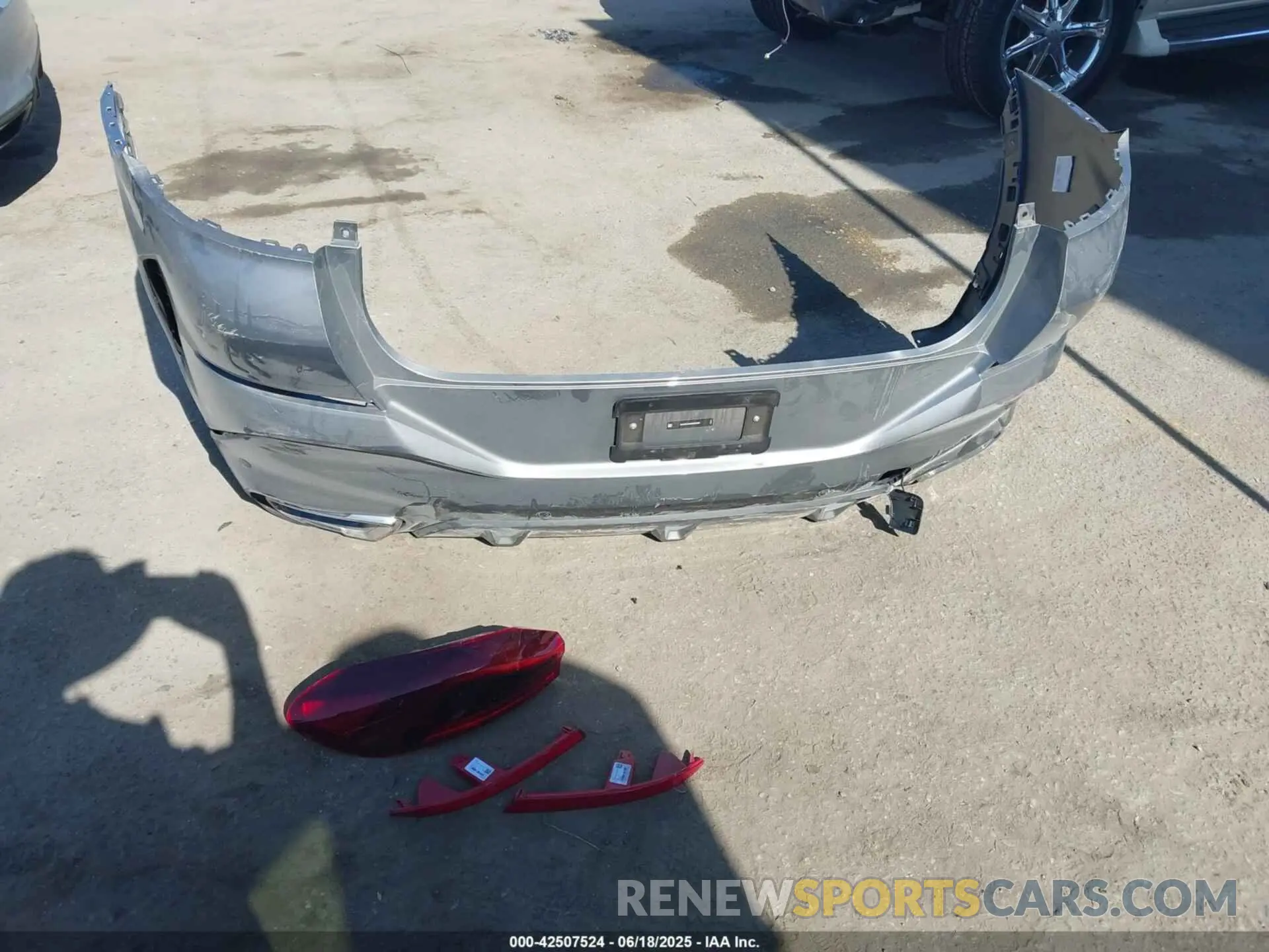 12 fotografías del automóvil dañado 5UX33EX00S9W50886 BMW X6 2025
