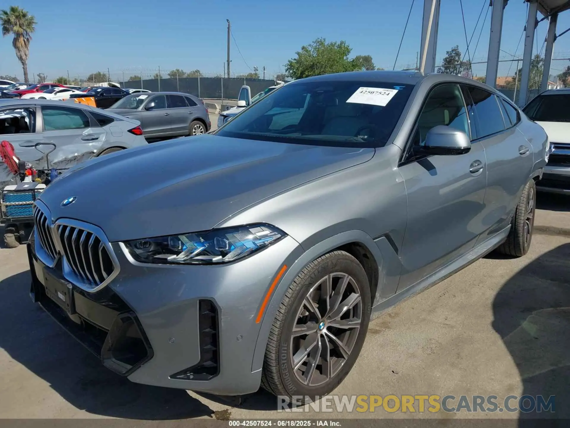 2 fotografías del automóvil dañado 5UX33EX00S9W50886 BMW X6 2025