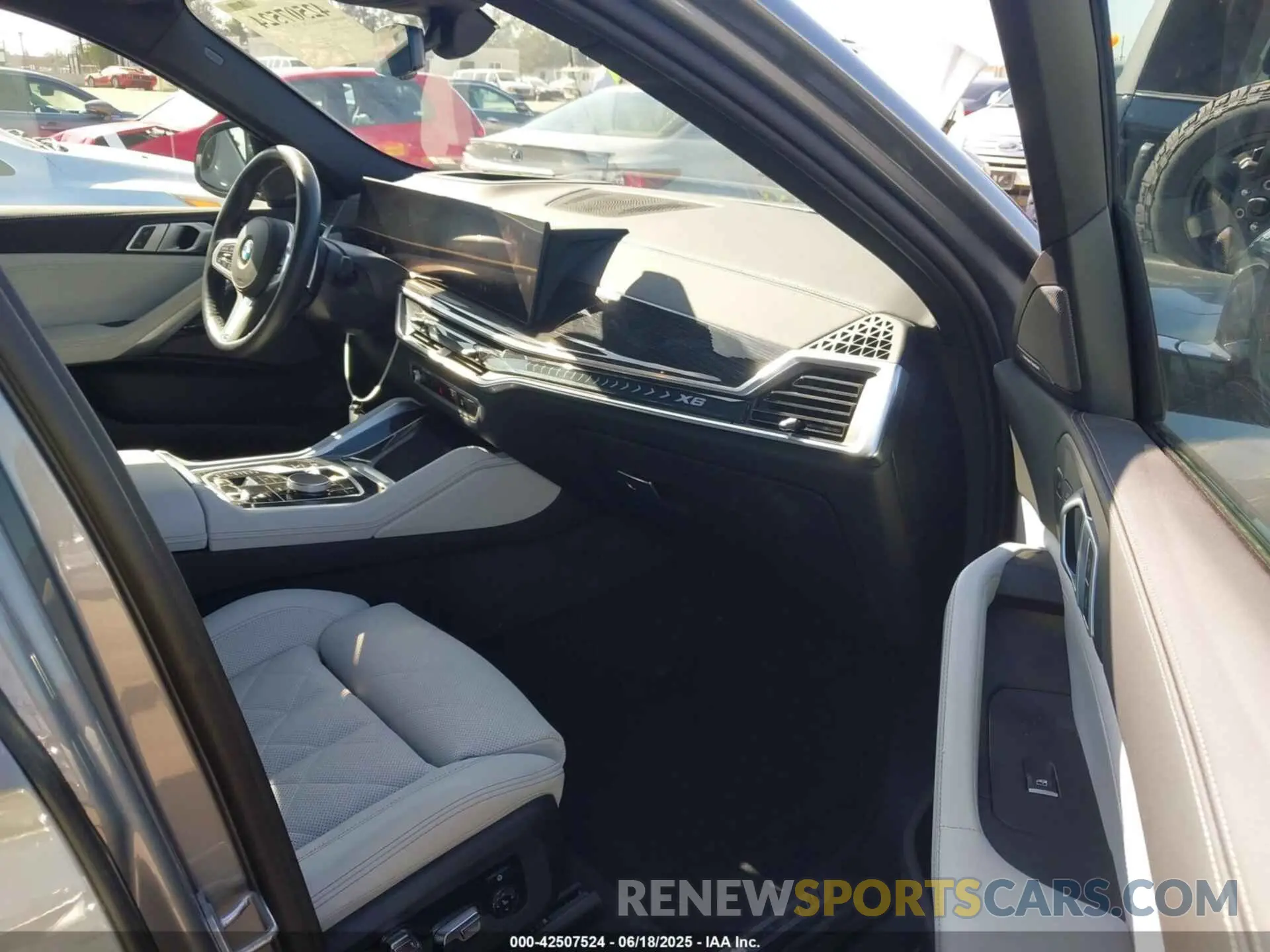 5 fotografías del automóvil dañado 5UX33EX00S9W50886 BMW X6 2025