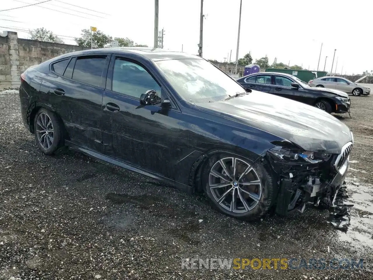 4 fotografías del automóvil dañado 5UX33EX02S9W41784 BMW X6 2025