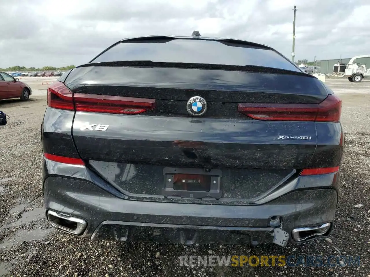 6 fotografías del automóvil dañado 5UX33EX02S9W41784 BMW X6 2025