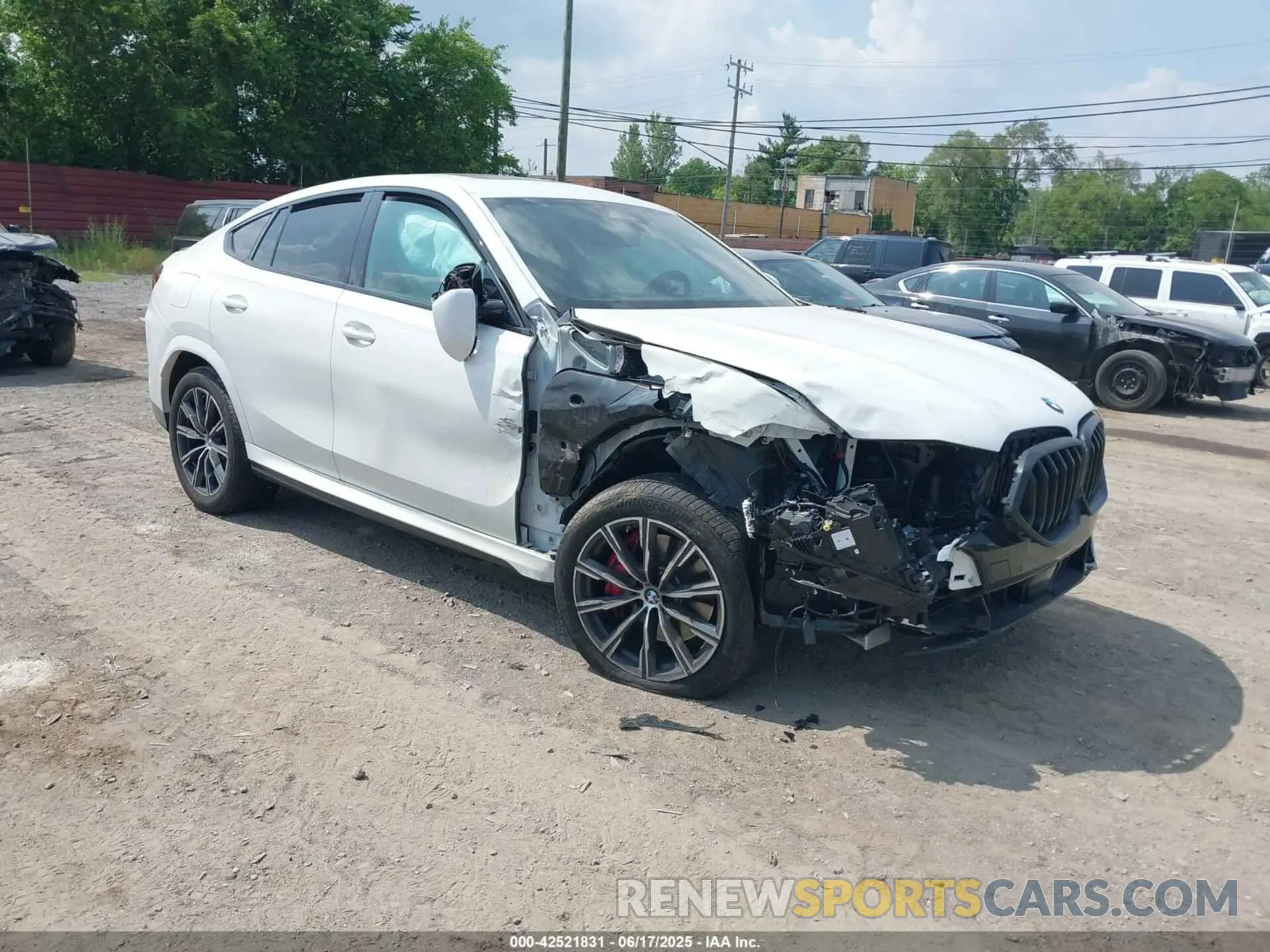 1 fotografías del automóvil dañado 5UX33EX04S9Y77773 BMW X6 2025