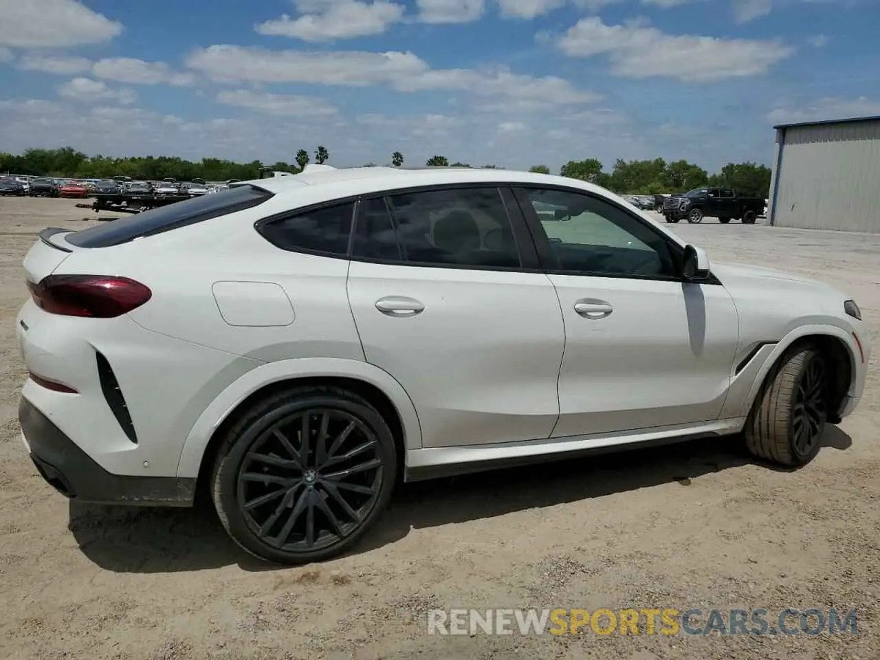 3 fotografías del automóvil dañado 5UX33EX05S9W42203 BMW X6 2025