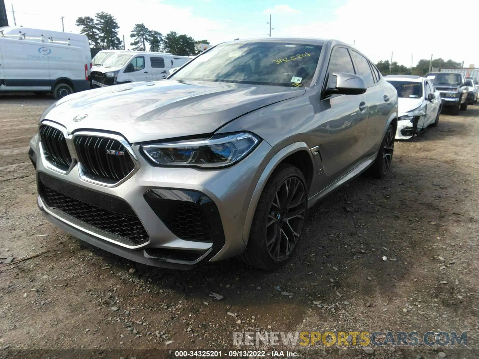 2 fotografías del automóvil dañado 5YMCY0C01M9G05657 BMW X6 M 2021