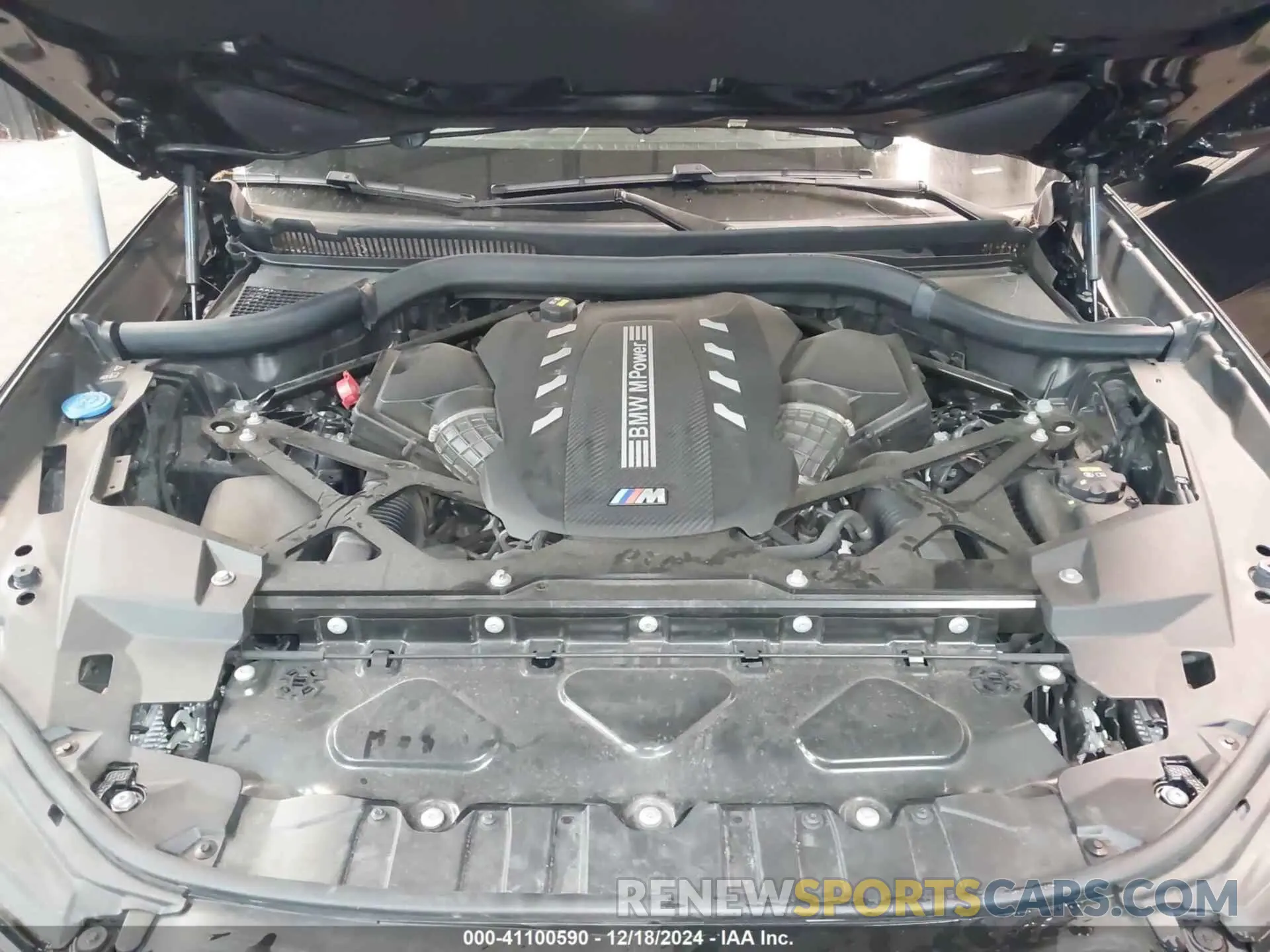 10 fotografías del automóvil dañado 5YMCY0C04M9G73547 BMW X6 M 2021