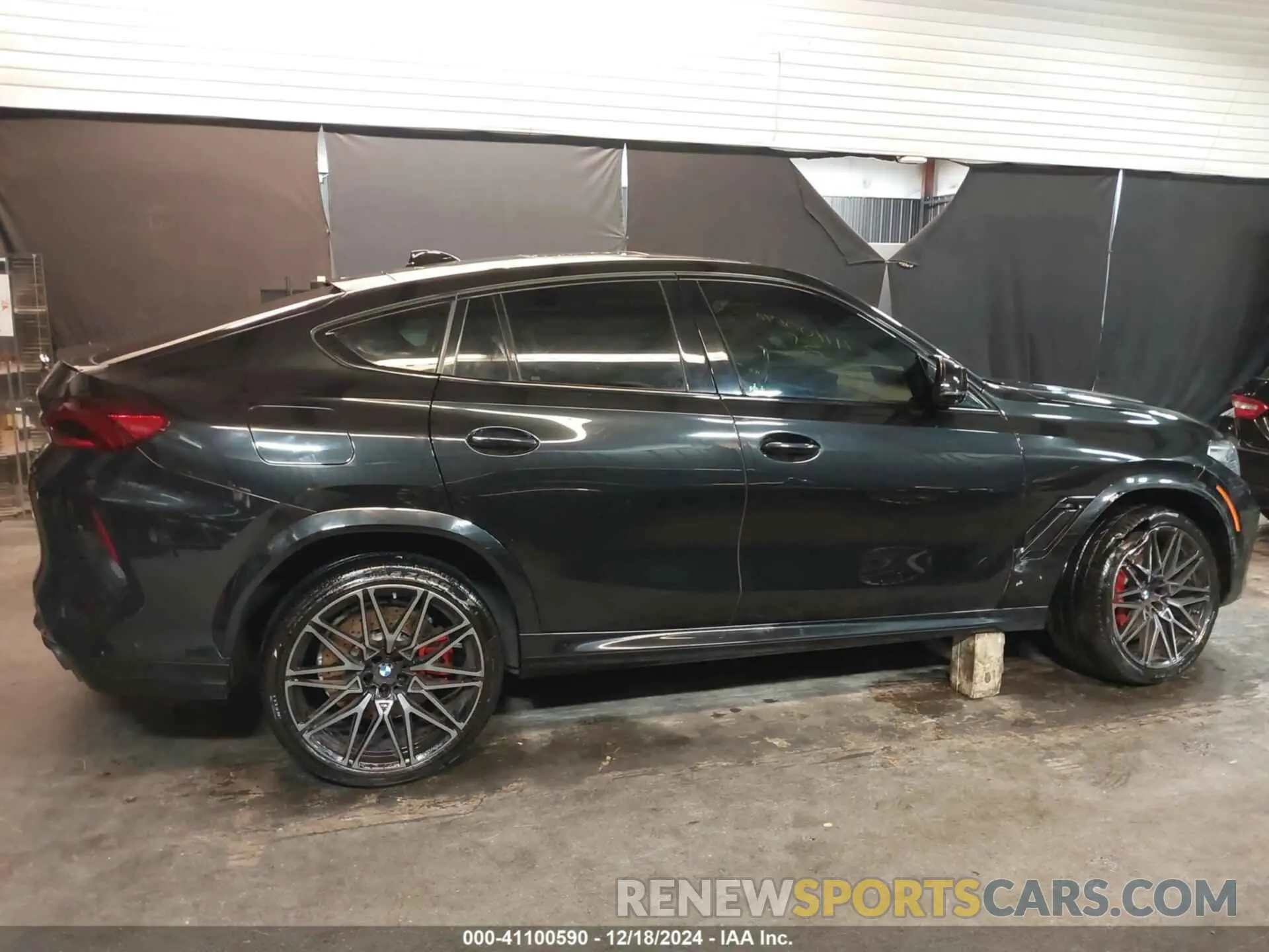 13 fotografías del automóvil dañado 5YMCY0C04M9G73547 BMW X6 M 2021